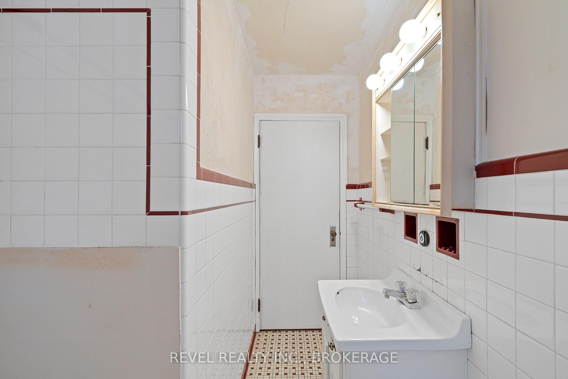 Photo 12 of 29 Dunlop Street, Kingston, Central City East — HOMEH