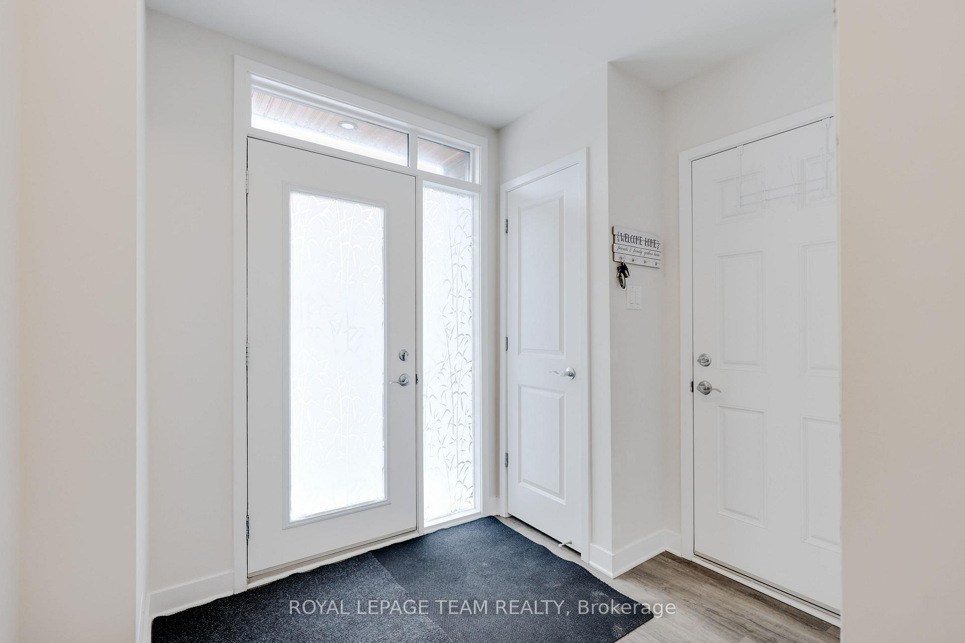 Photo 5 of 180 Visor Private, Ottawa, Kanata - Emerald Meadows/Trailwest — HOMEH