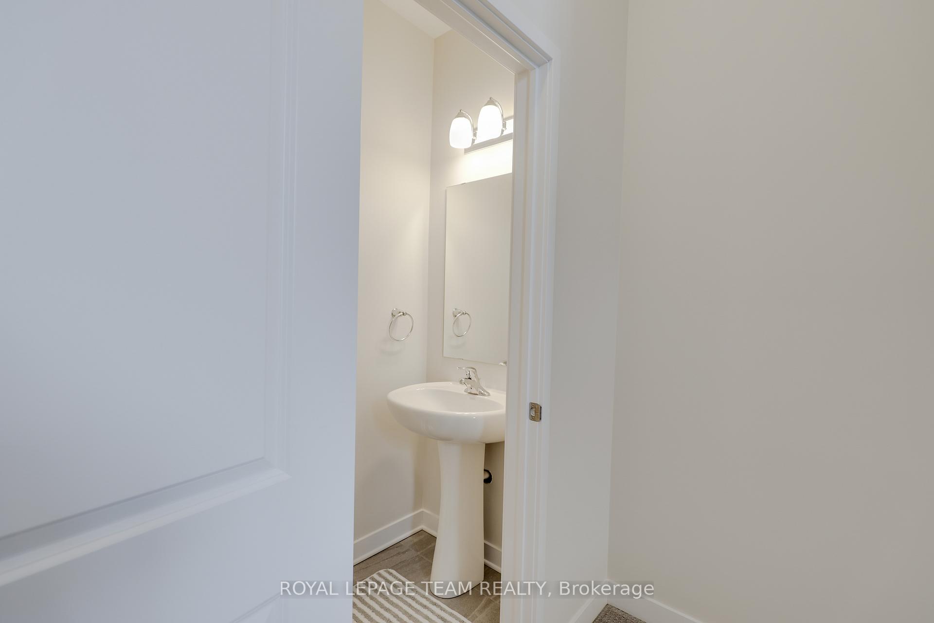 Photo 8 of 180 Visor Private, Ottawa, Kanata - Emerald Meadows/Trailwest — HOMEH