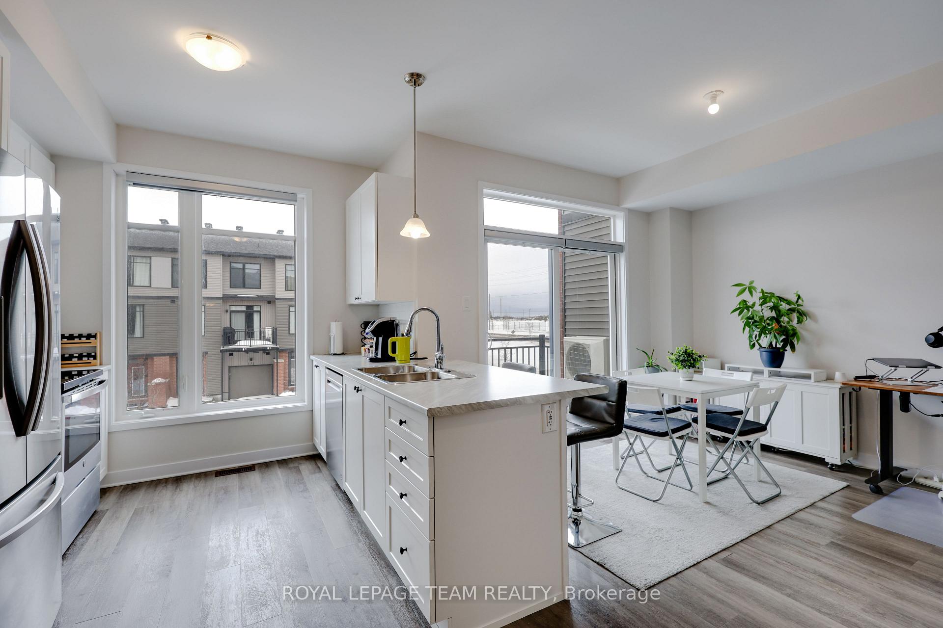 Photo 11 of 180 Visor Private, Ottawa, Kanata - Emerald Meadows/Trailwest — HOMEH