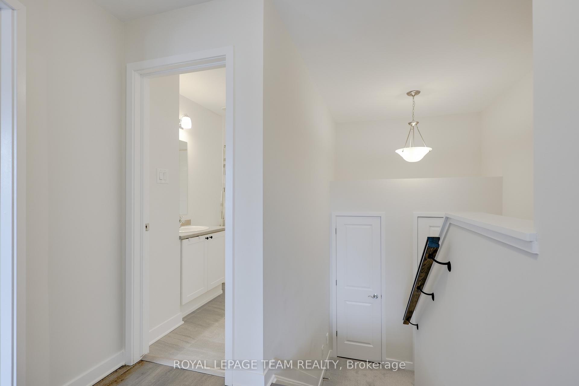Photo 20 of 180 Visor Private, Ottawa, Kanata - Emerald Meadows/Trailwest — HOMEH