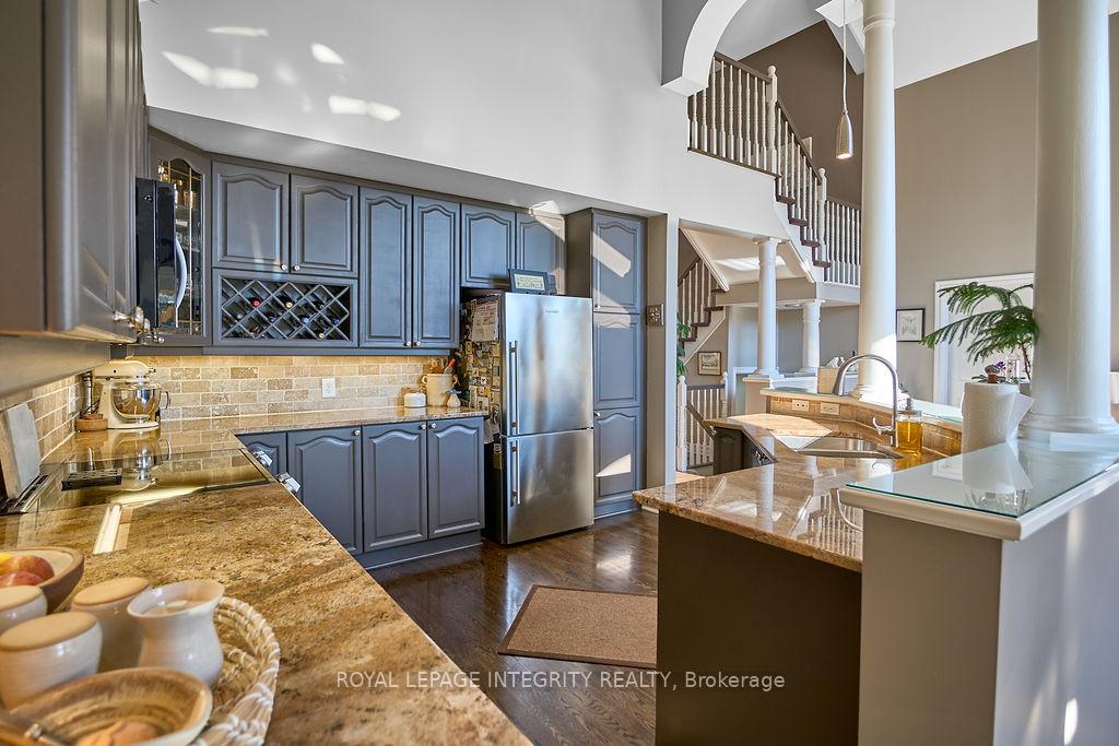Photo 12 of 21 Insmill Crescent, Ottawa, Kanata - Kanata Lakes/Heritage Hills — HOMEH
