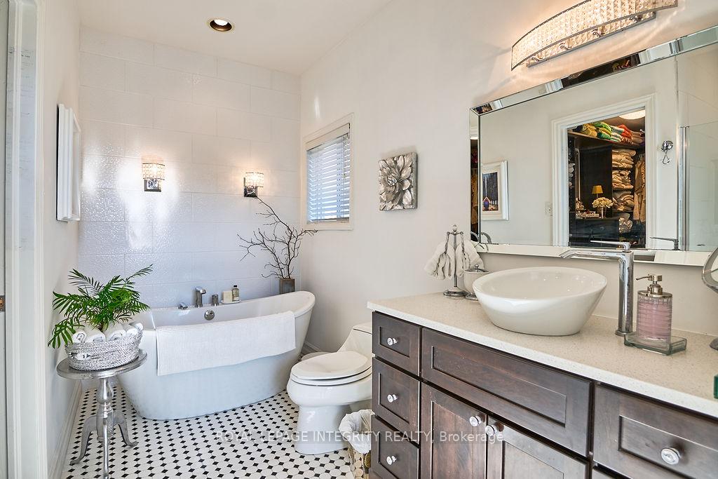 Photo 25 of 21 Insmill Crescent, Ottawa, Kanata - Kanata Lakes/Heritage Hills — HOMEH