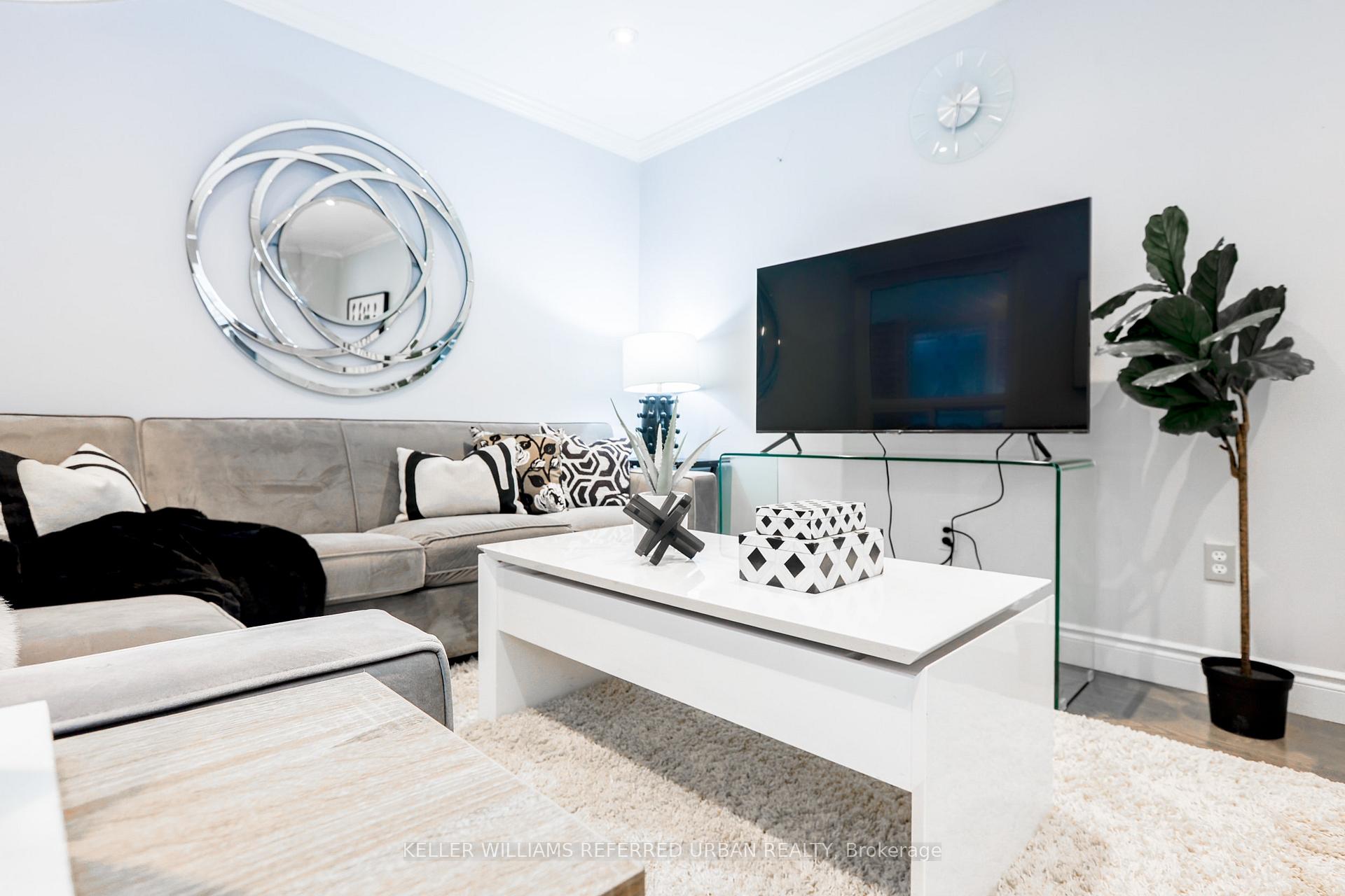 Photo 7 of 22 Kyla Crescent, Markham, Milliken Mills East — HOMEH