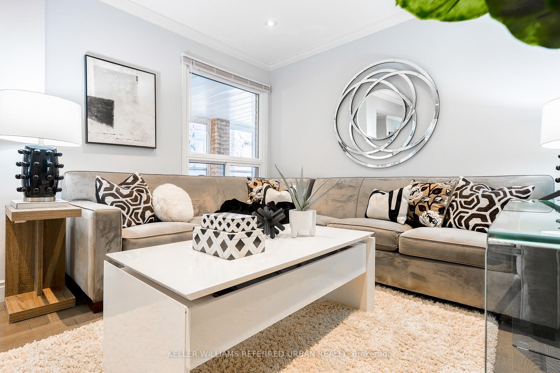 Photo 8 of 22 Kyla Crescent, Markham, Milliken Mills East — HOMEH