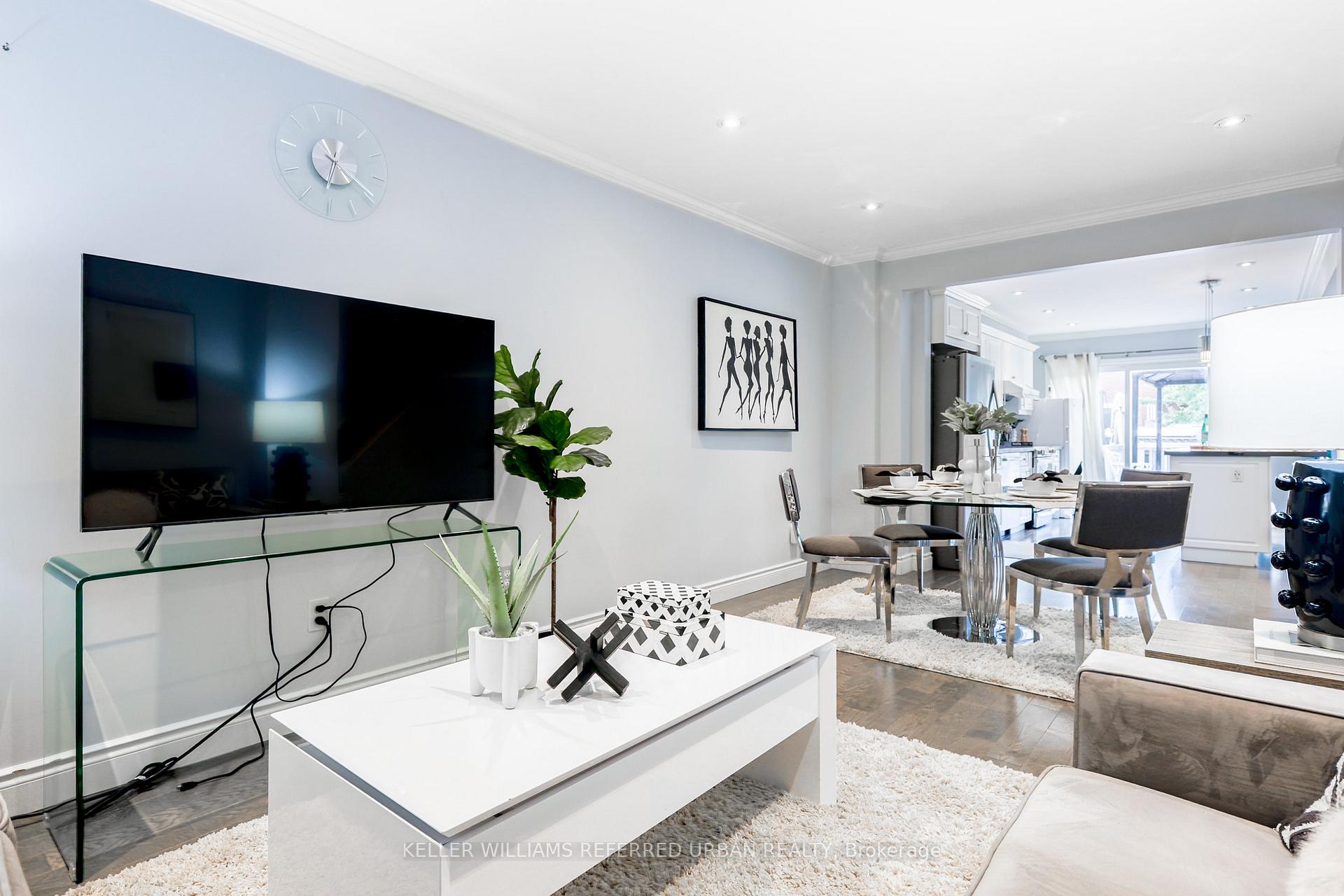 Photo 10 of 22 Kyla Crescent, Markham, Milliken Mills East — HOMEH
