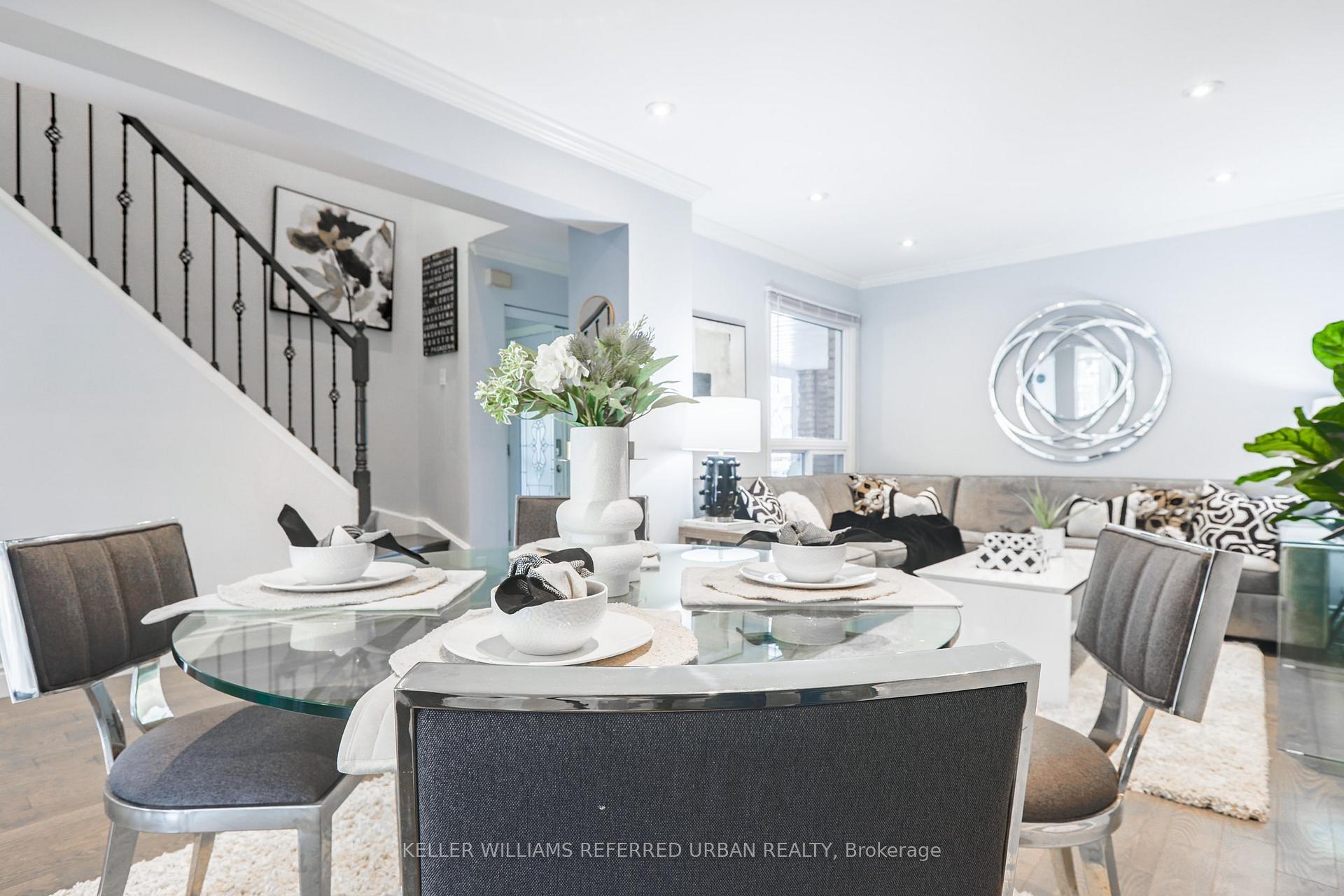 Photo 12 of 22 Kyla Crescent, Markham, Milliken Mills East — HOMEH
