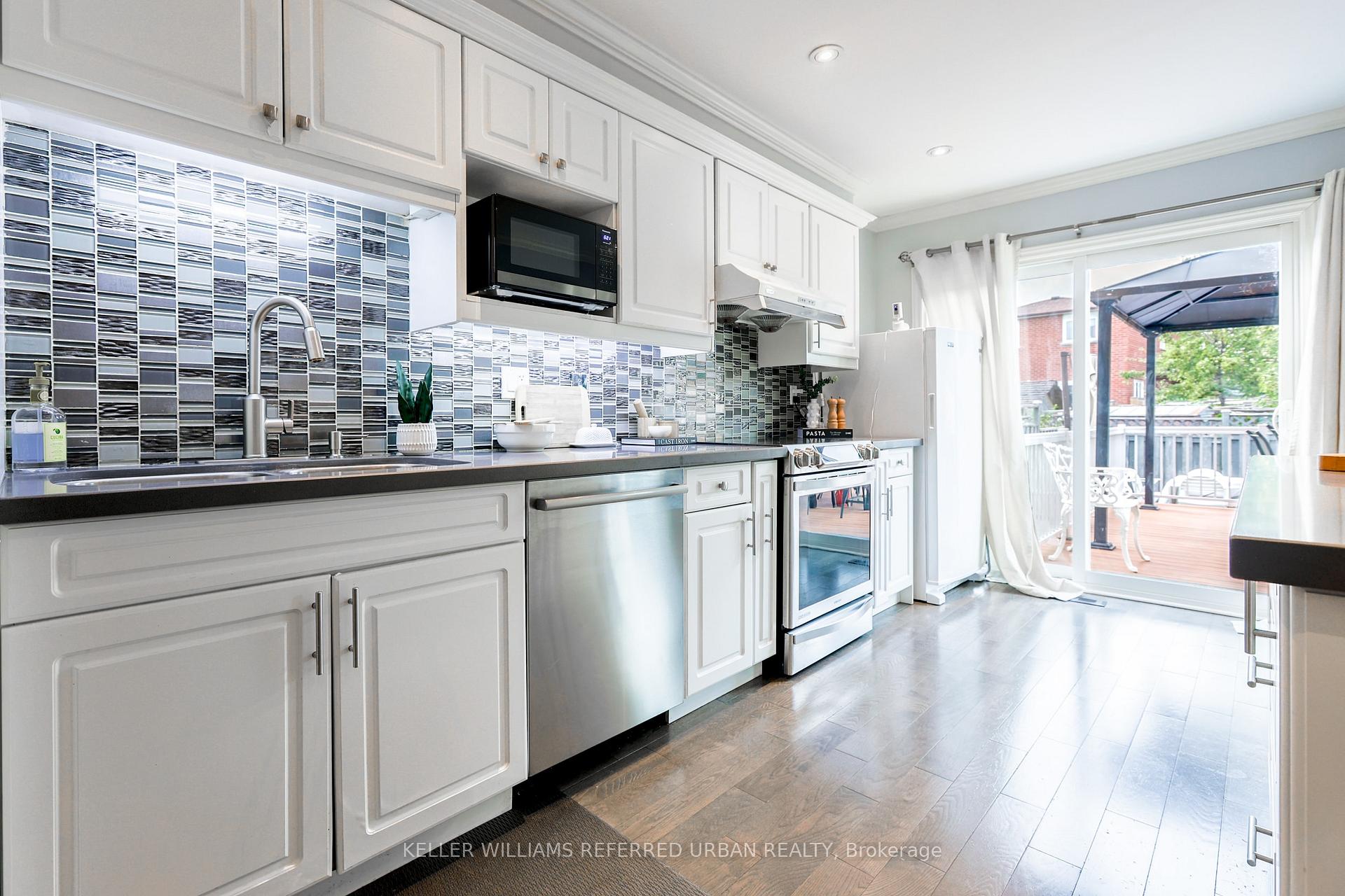 Photo 16 of 22 Kyla Crescent, Markham, Milliken Mills East — HOMEH