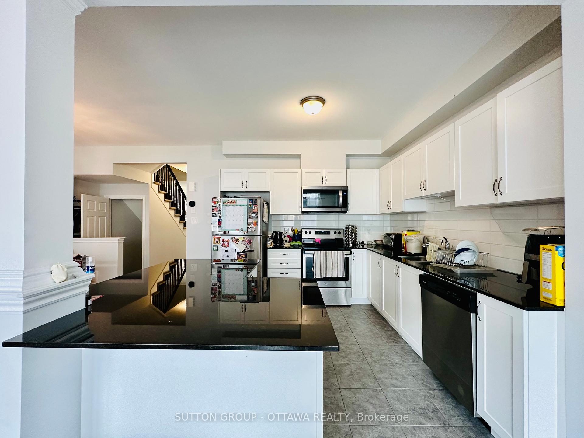 Photo 9 of 534 Cope Drive, Ottawa, Kanata - Emerald Meadows/Trailwest — HOMEH