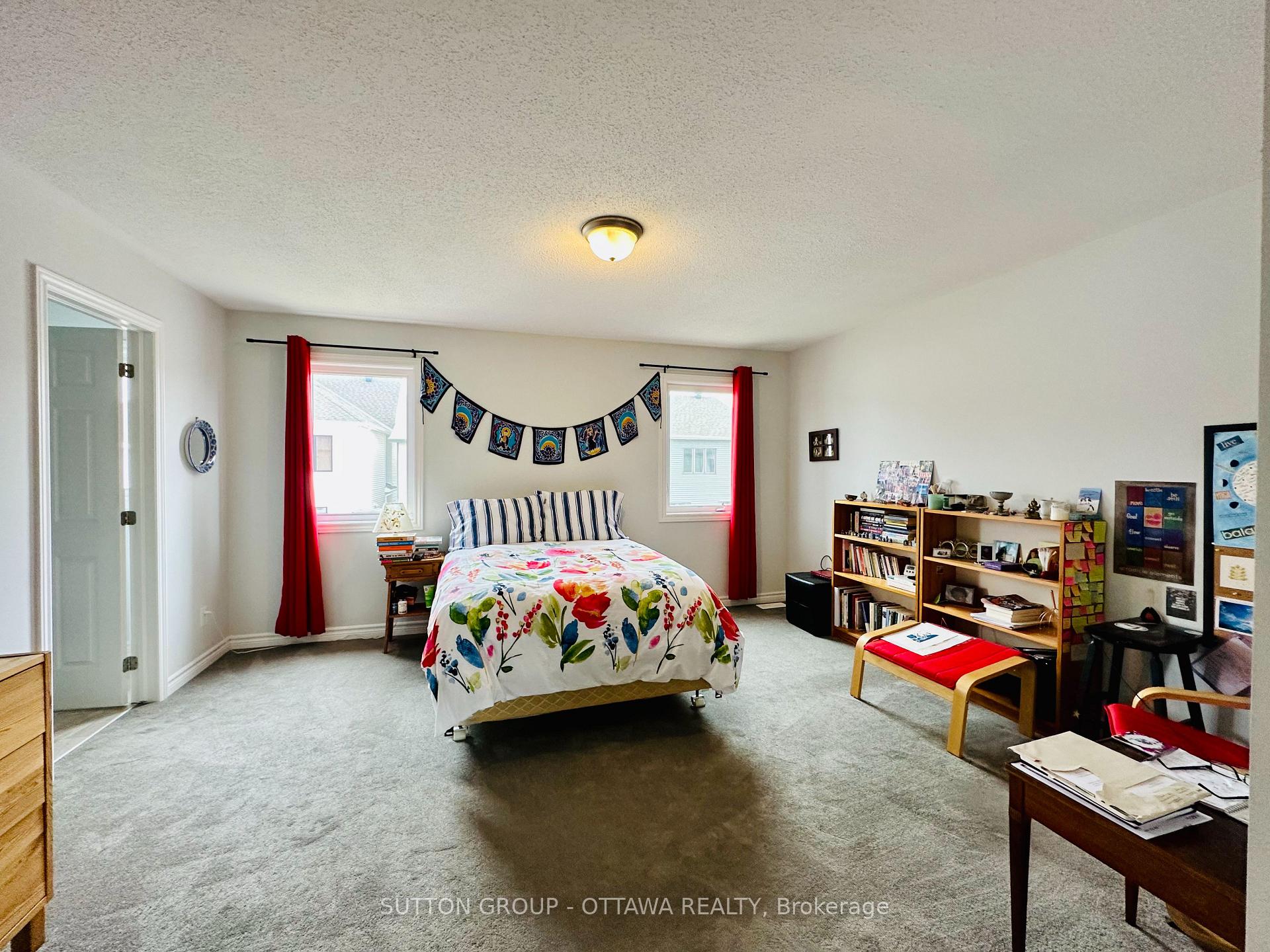 Photo 12 of 534 Cope Drive, Ottawa, Kanata - Emerald Meadows/Trailwest — HOMEH