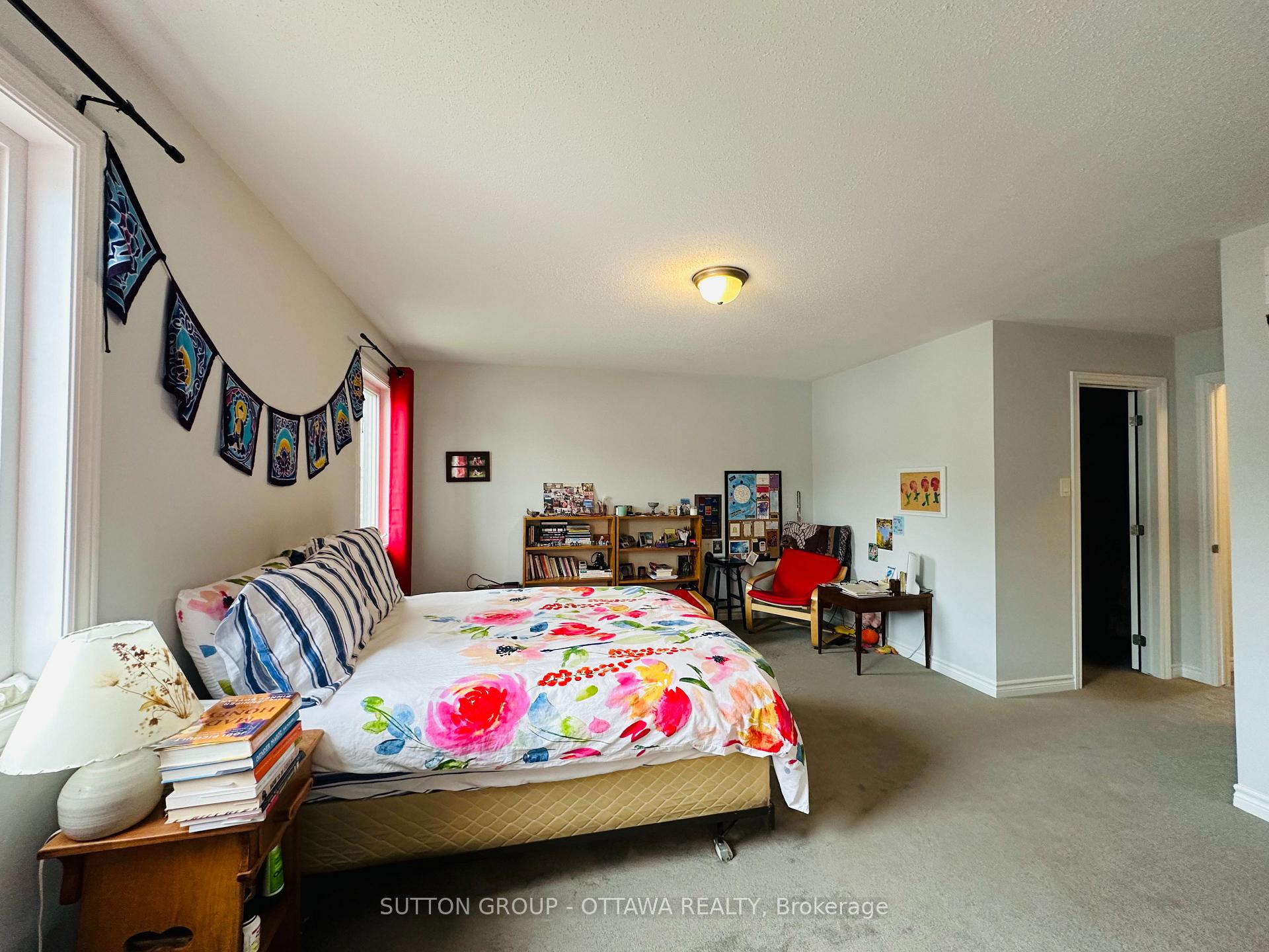 Photo 13 of 534 Cope Drive, Ottawa, Kanata - Emerald Meadows/Trailwest — HOMEH
