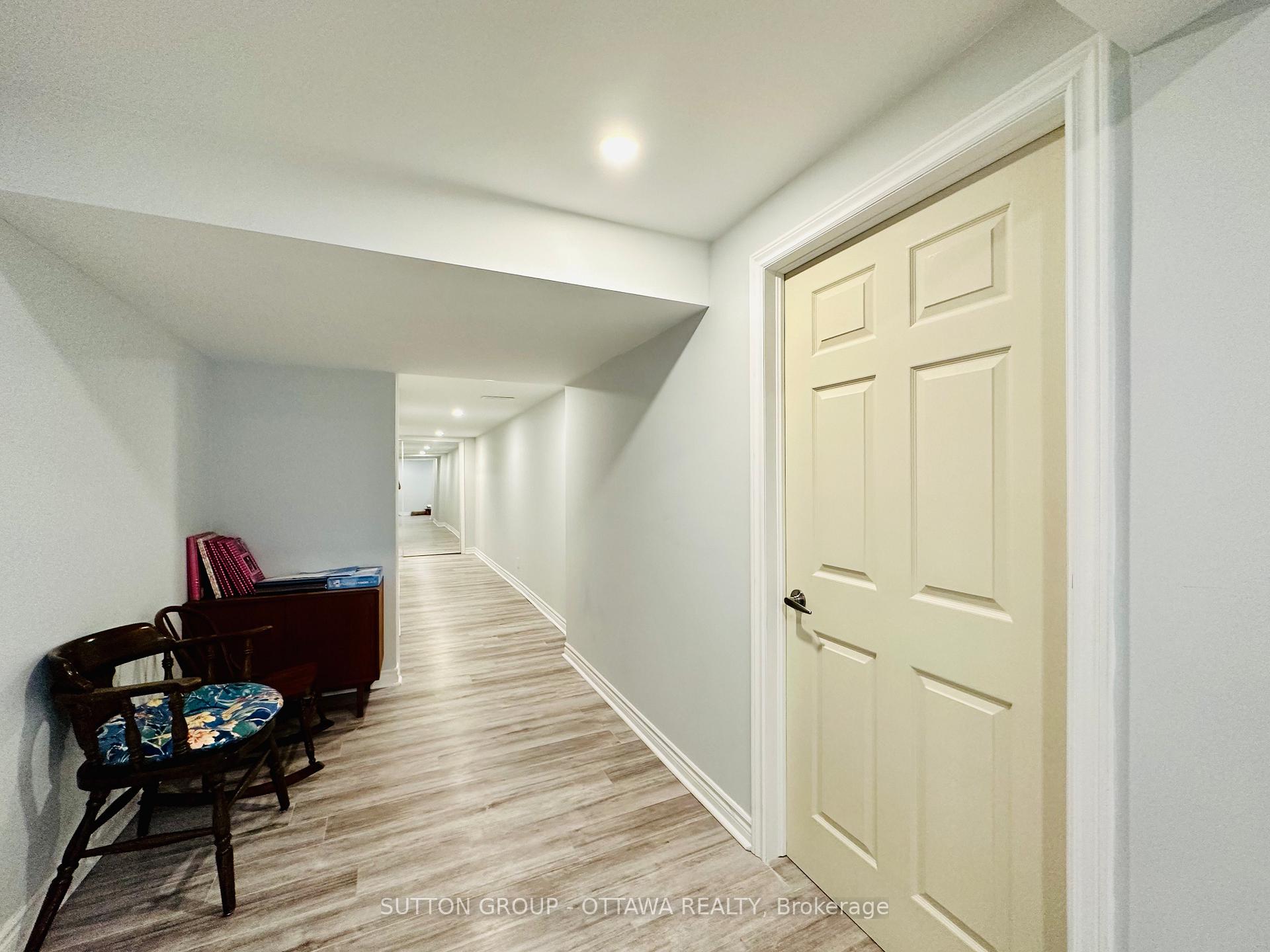 Photo 19 of 534 Cope Drive, Ottawa, Kanata - Emerald Meadows/Trailwest — HOMEH