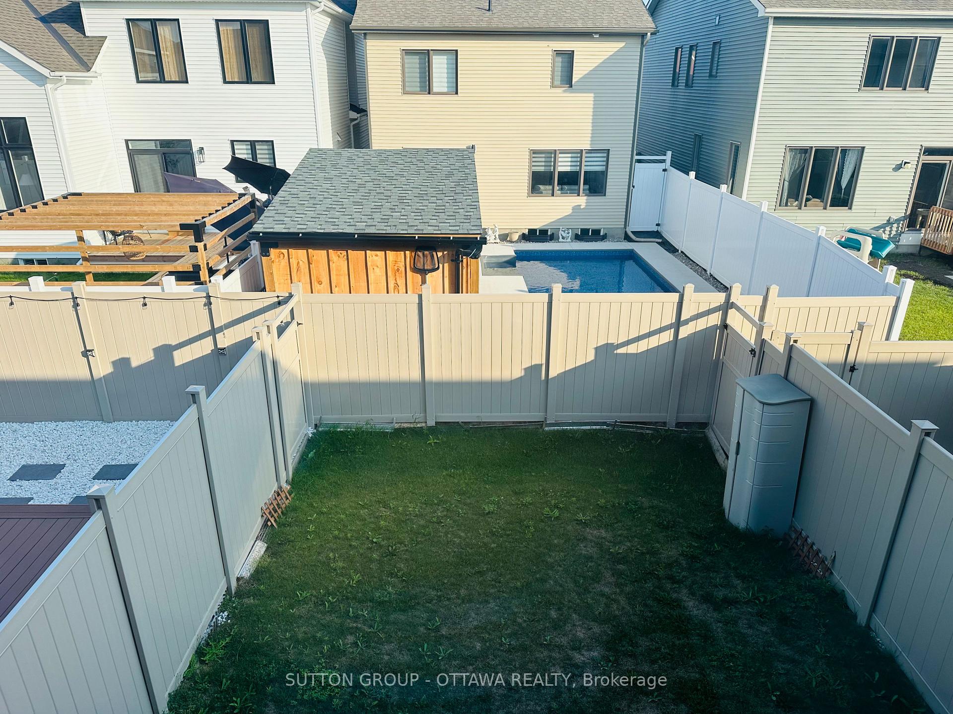 Photo 21 of 534 Cope Drive, Ottawa, Kanata - Emerald Meadows/Trailwest — HOMEH