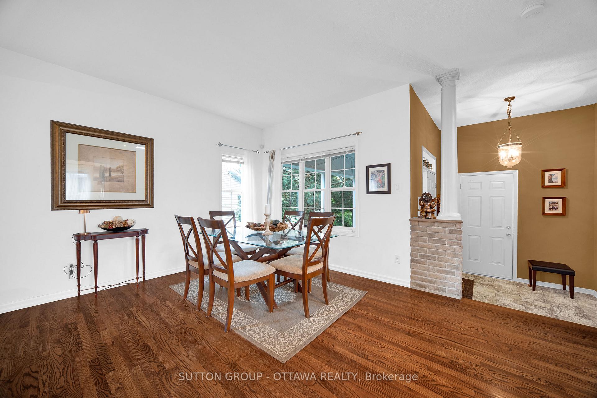 Photo 17 of 22 Insmill Crescent, Ottawa, Kanata - Kanata Lakes/Heritage Hills — HOMEH