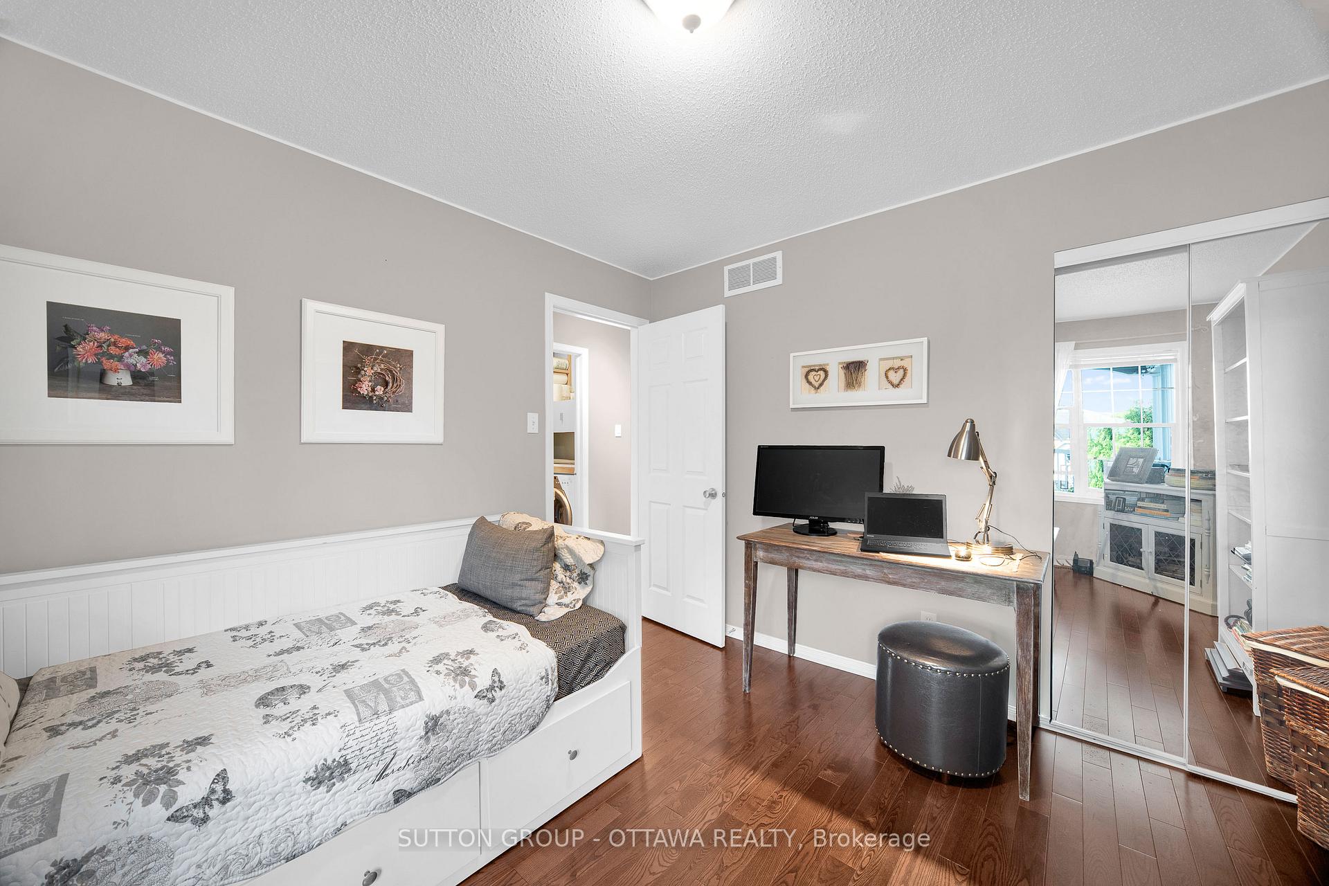 Photo 30 of 22 Insmill Crescent, Ottawa, Kanata - Kanata Lakes/Heritage Hills — HOMEH