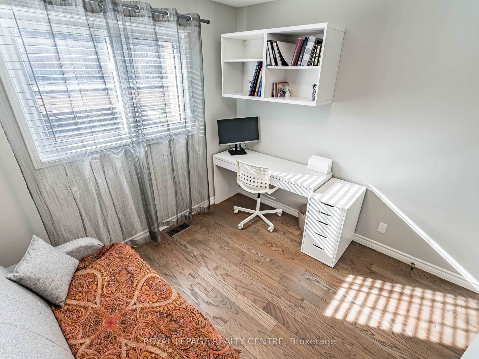Photo 18 of 179 Laurentian Drive, Kitchener — HOMEH