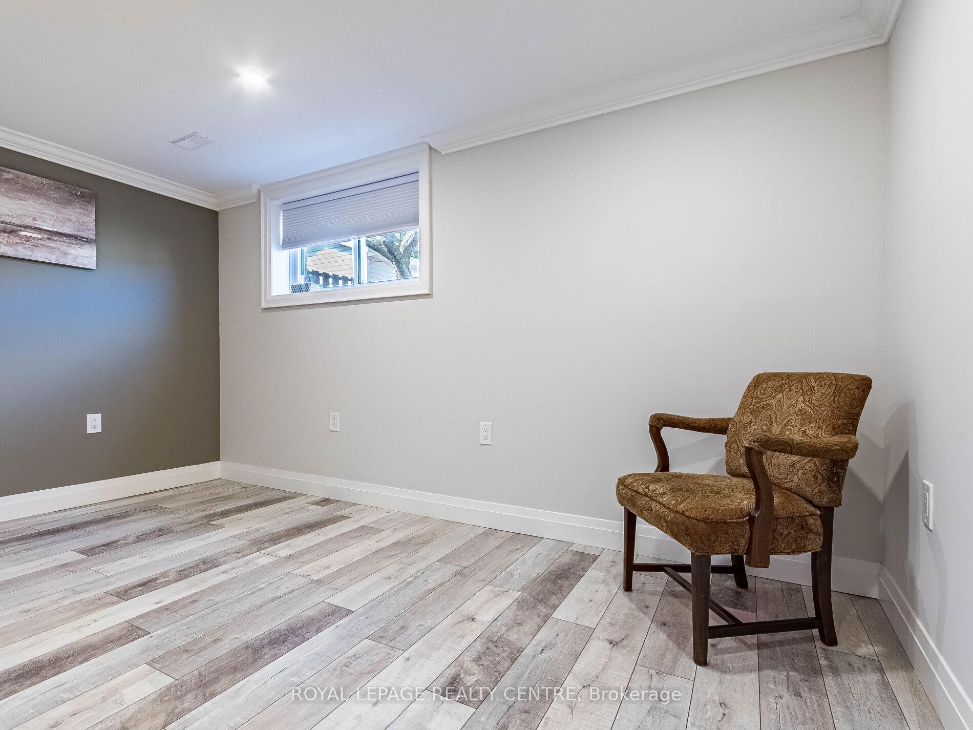 Photo 21 of 179 Laurentian Drive, Kitchener — HOMEH