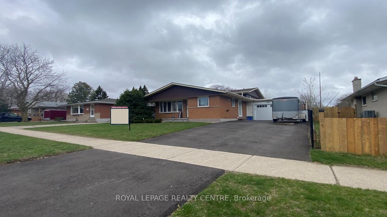 Photo 33 of 179 Laurentian Drive, Kitchener — HOMEH