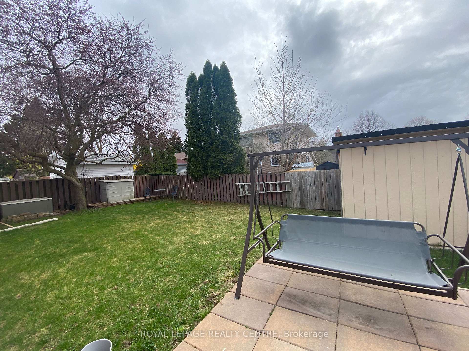 Photo 37 of 179 Laurentian Drive, Kitchener — HOMEH