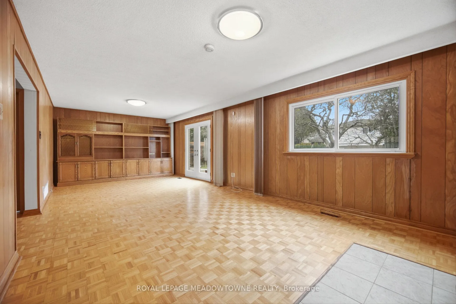 Photo 16 of 854 Runningbrook Drive, Mississauga, Applewood — HOMEH