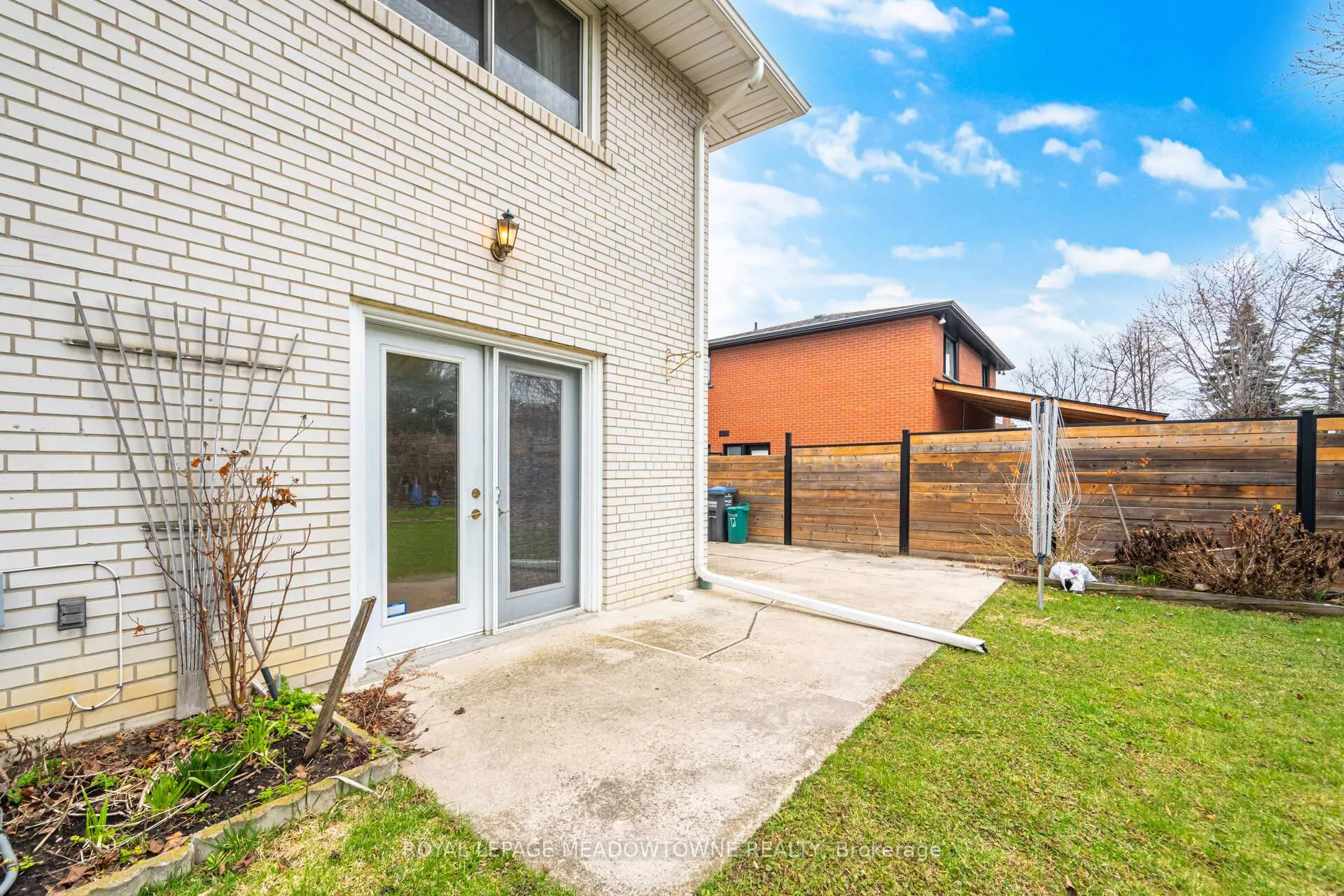 Photo 26 of 854 Runningbrook Drive, Mississauga, Applewood — HOMEH