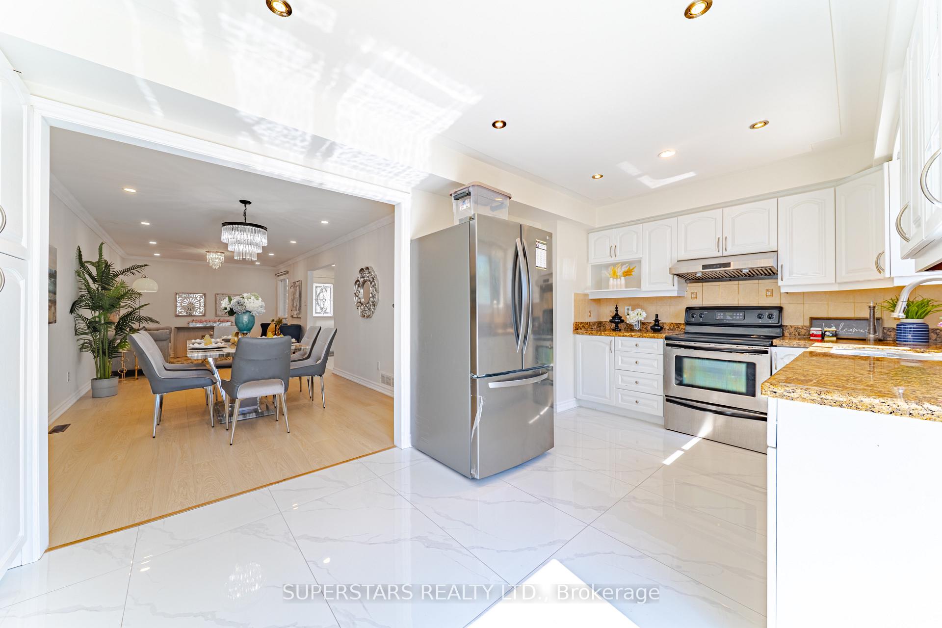 Photo 12 of 32 Neeland Road, Markham, Milliken Mills East — HOMEH