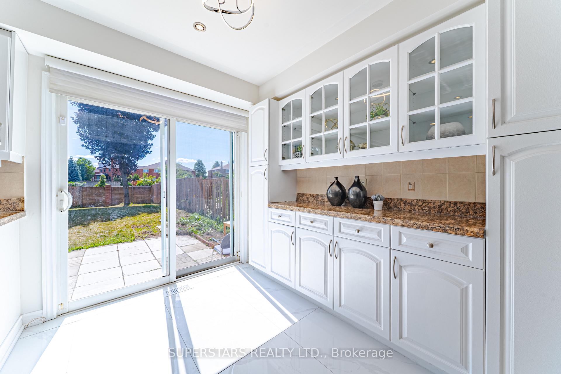 Photo 16 of 32 Neeland Road, Markham, Milliken Mills East — HOMEH