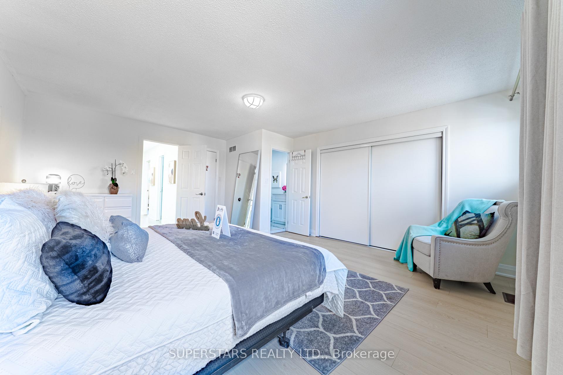 Photo 24 of 32 Neeland Road, Markham, Milliken Mills East — HOMEH