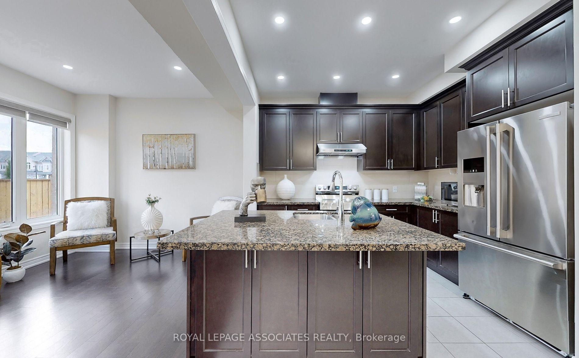 Photo 12 of 6 Callon Drive, Hamilton, Ancaster — HOMEH