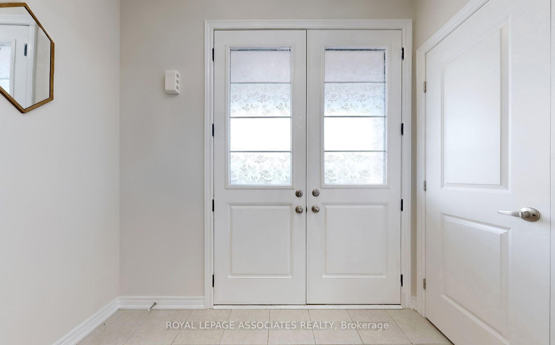 Photo 15 of 6 Callon Drive, Hamilton, Ancaster — HOMEH