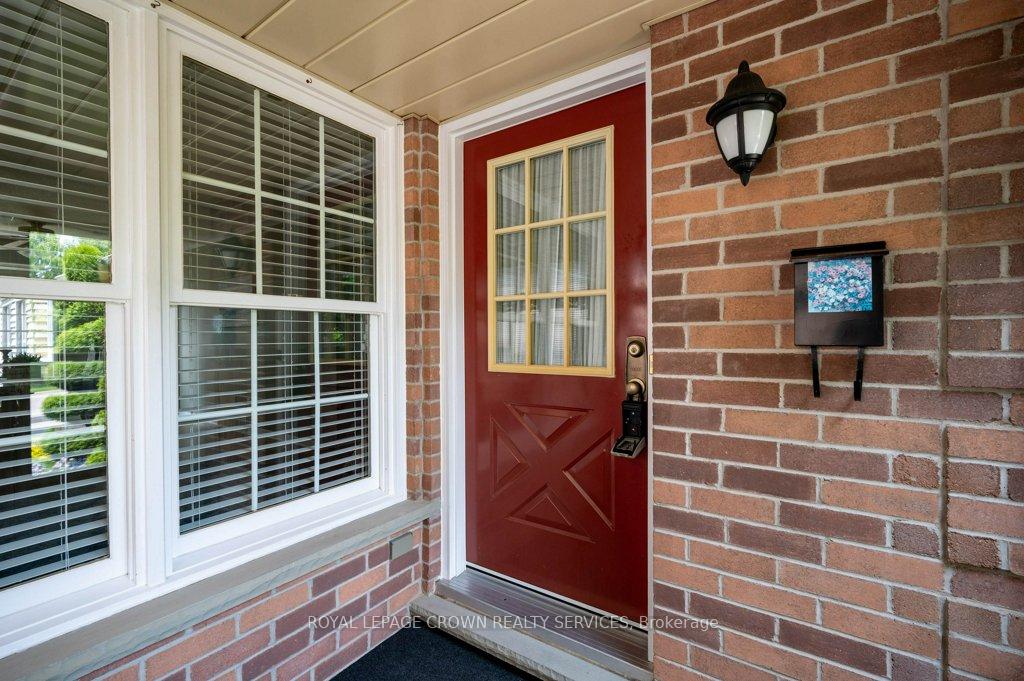 Photo 6 of 48 Resurrection Drive, Kitchener — HOMEH
