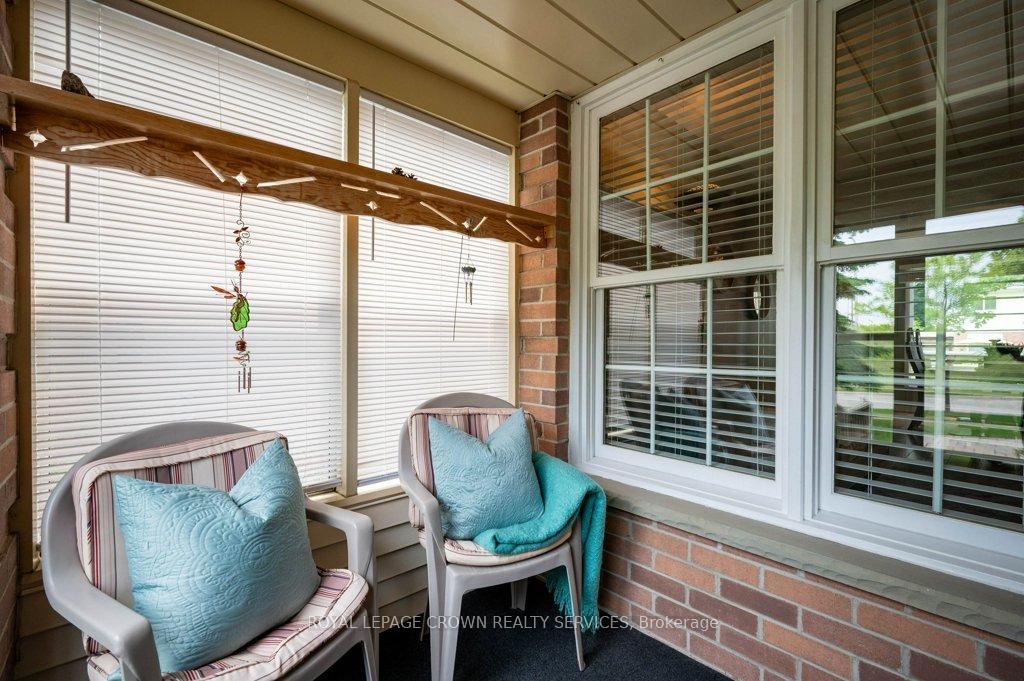 Photo 8 of 48 Resurrection Drive, Kitchener — HOMEH
