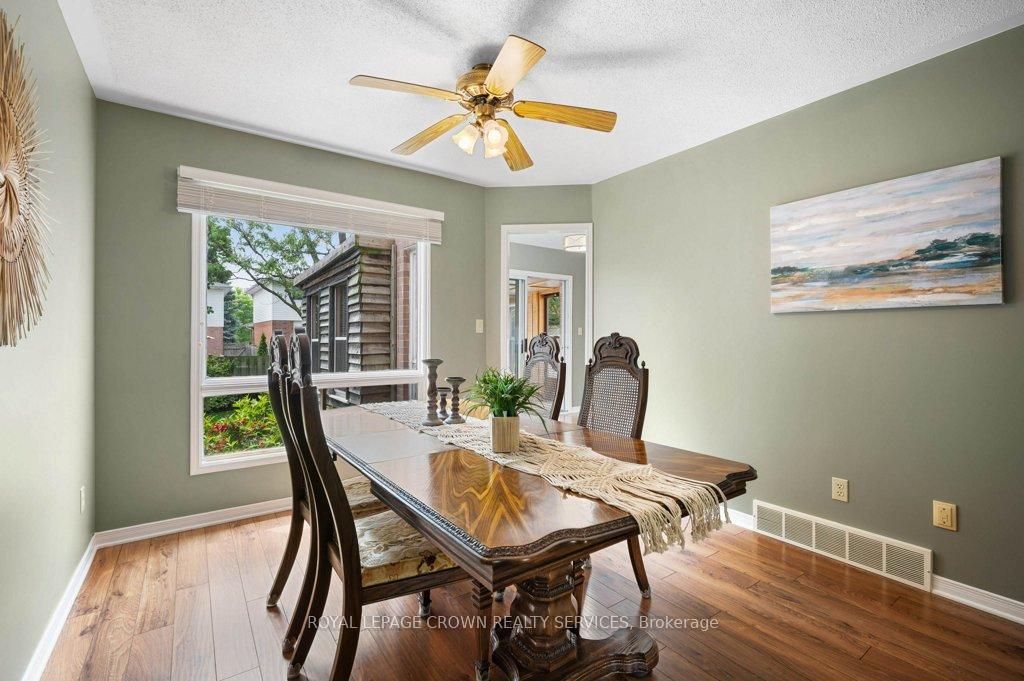 Photo 17 of 48 Resurrection Drive, Kitchener — HOMEH