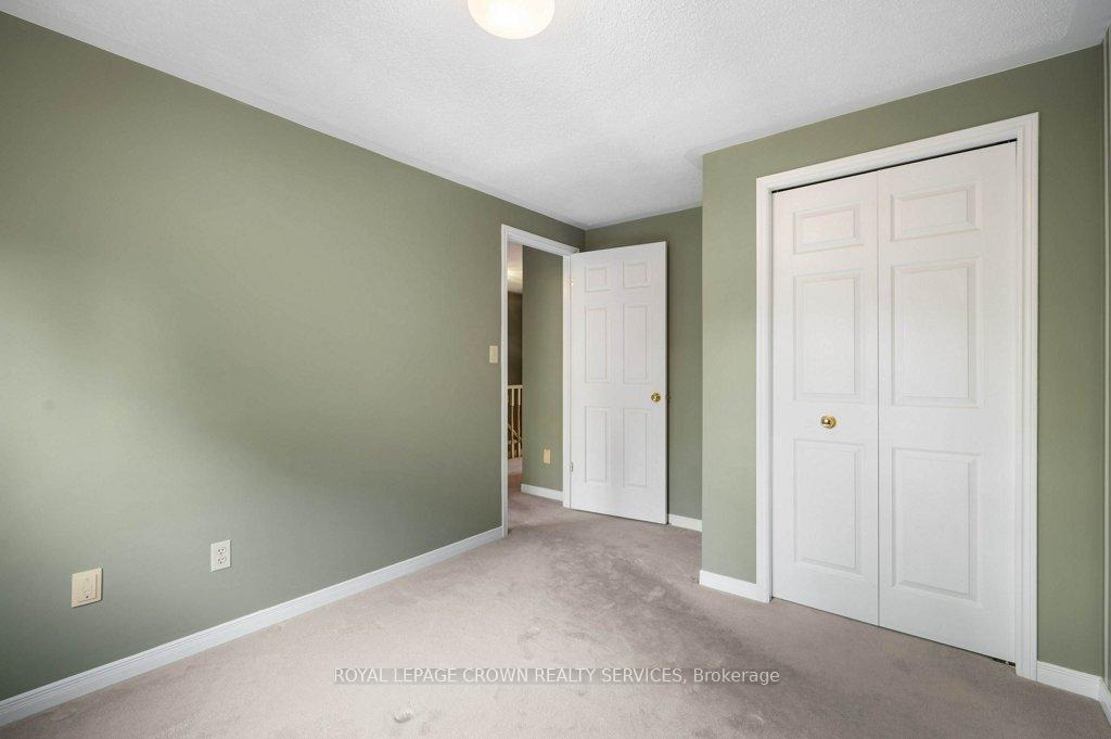 Photo 31 of 48 Resurrection Drive, Kitchener — HOMEH