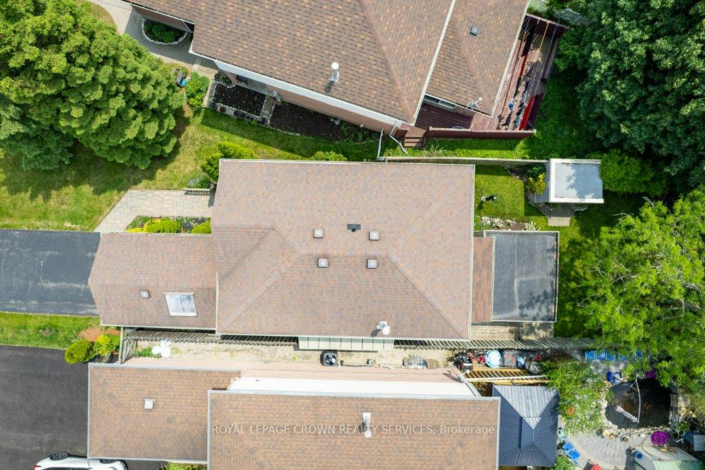 Photo 48 of 48 Resurrection Drive, Kitchener — HOMEH