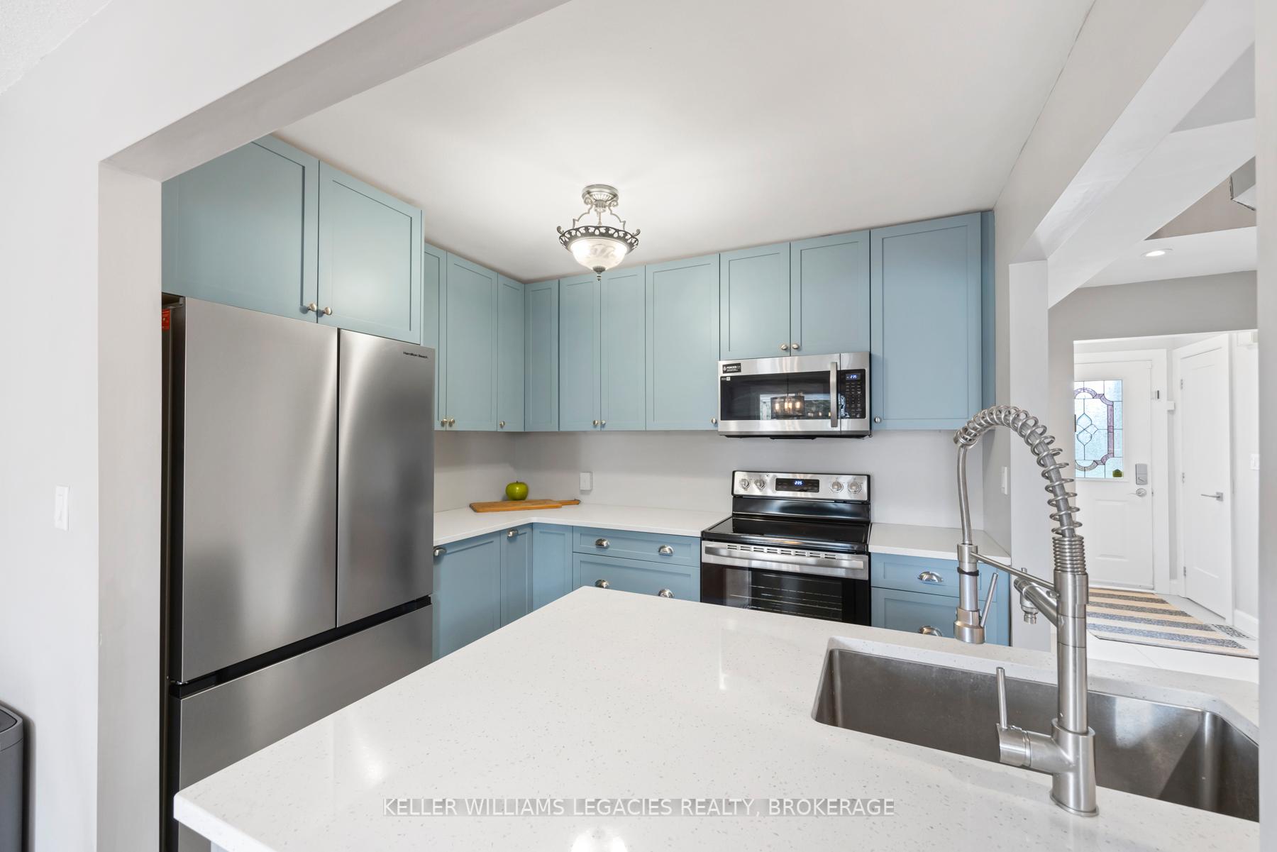 Photo 8 of 22 Rose Abbey Drive, Kingston, Kingston East (Incl Barret Crt) — HOMEH