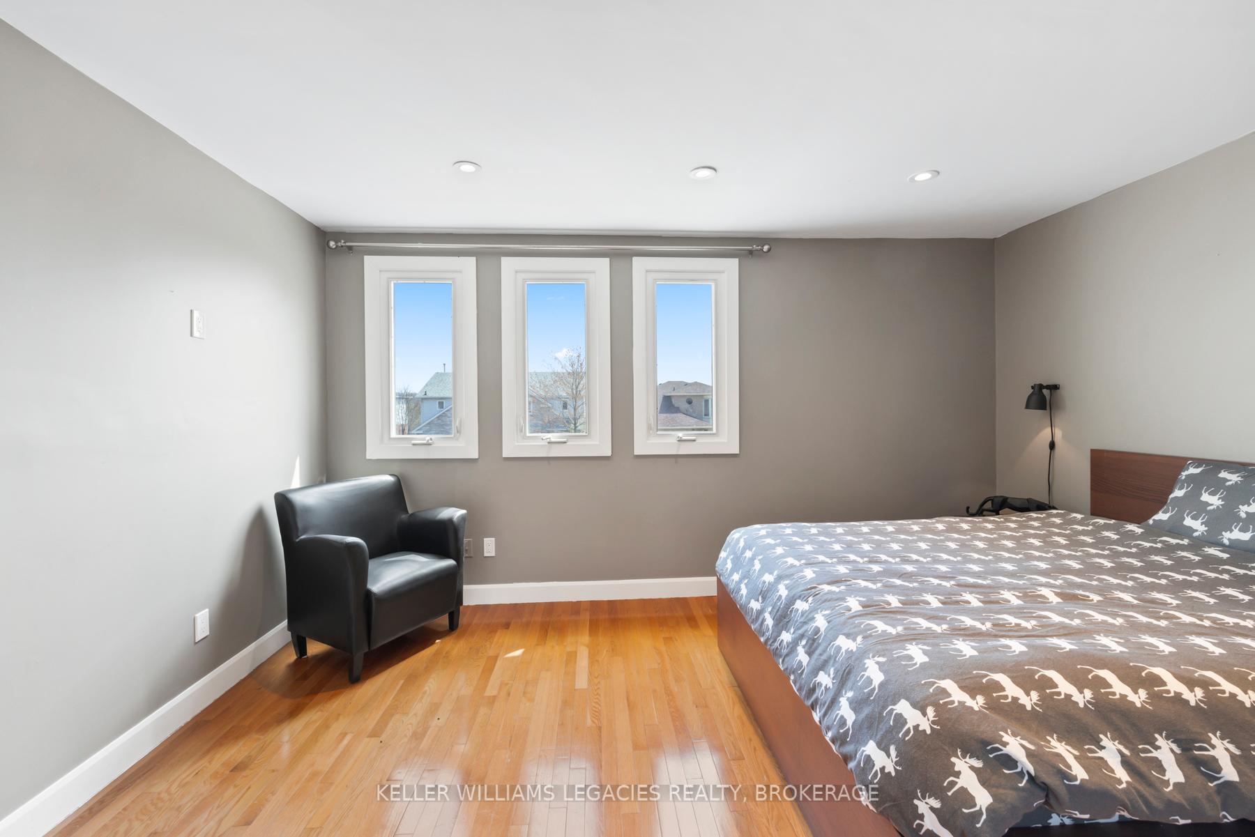 Photo 21 of 22 Rose Abbey Drive, Kingston, Kingston East (Incl Barret Crt) — HOMEH