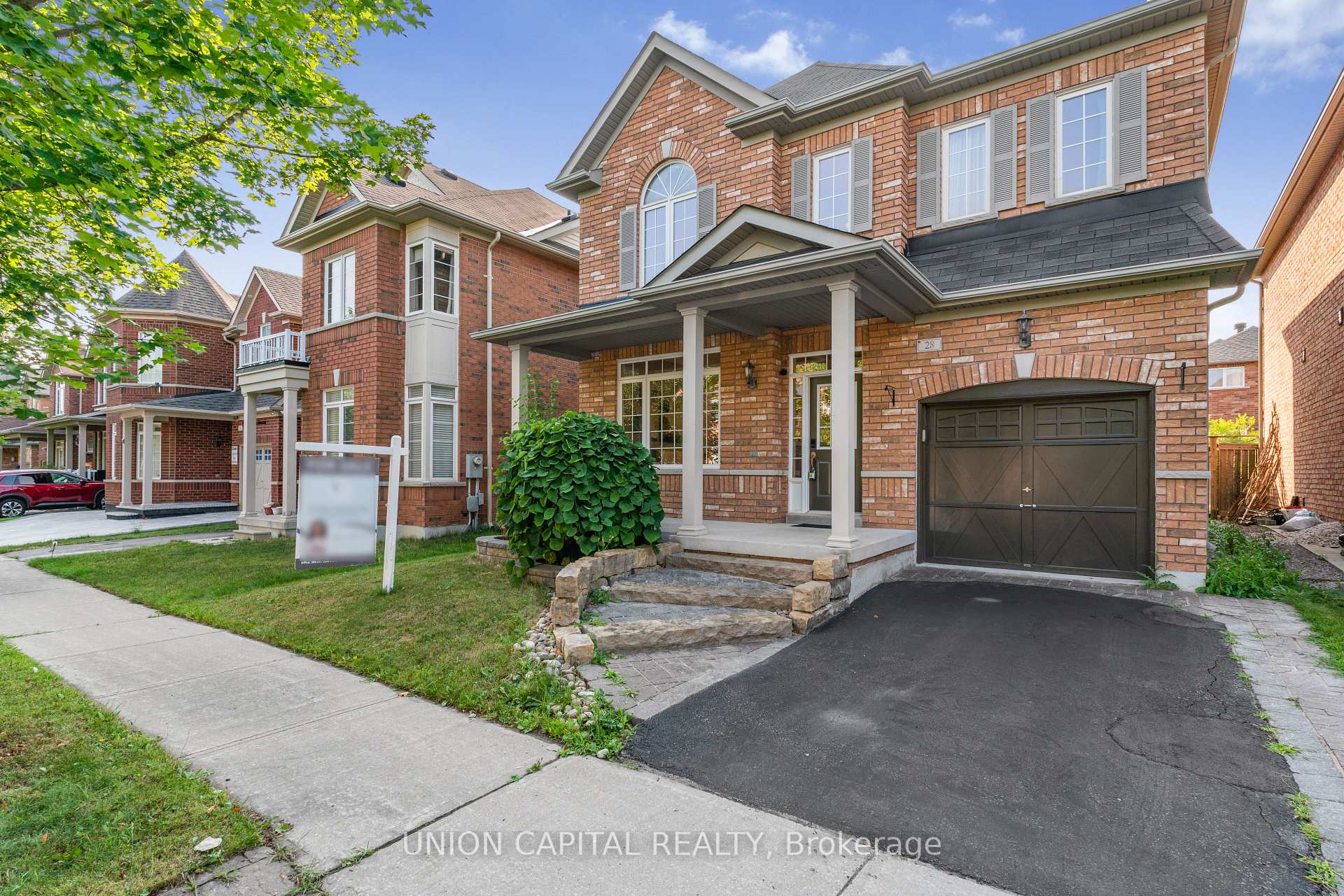 Photo 3 of 28 Silkgrove Terrace, Markham, Wismer — HOMEH