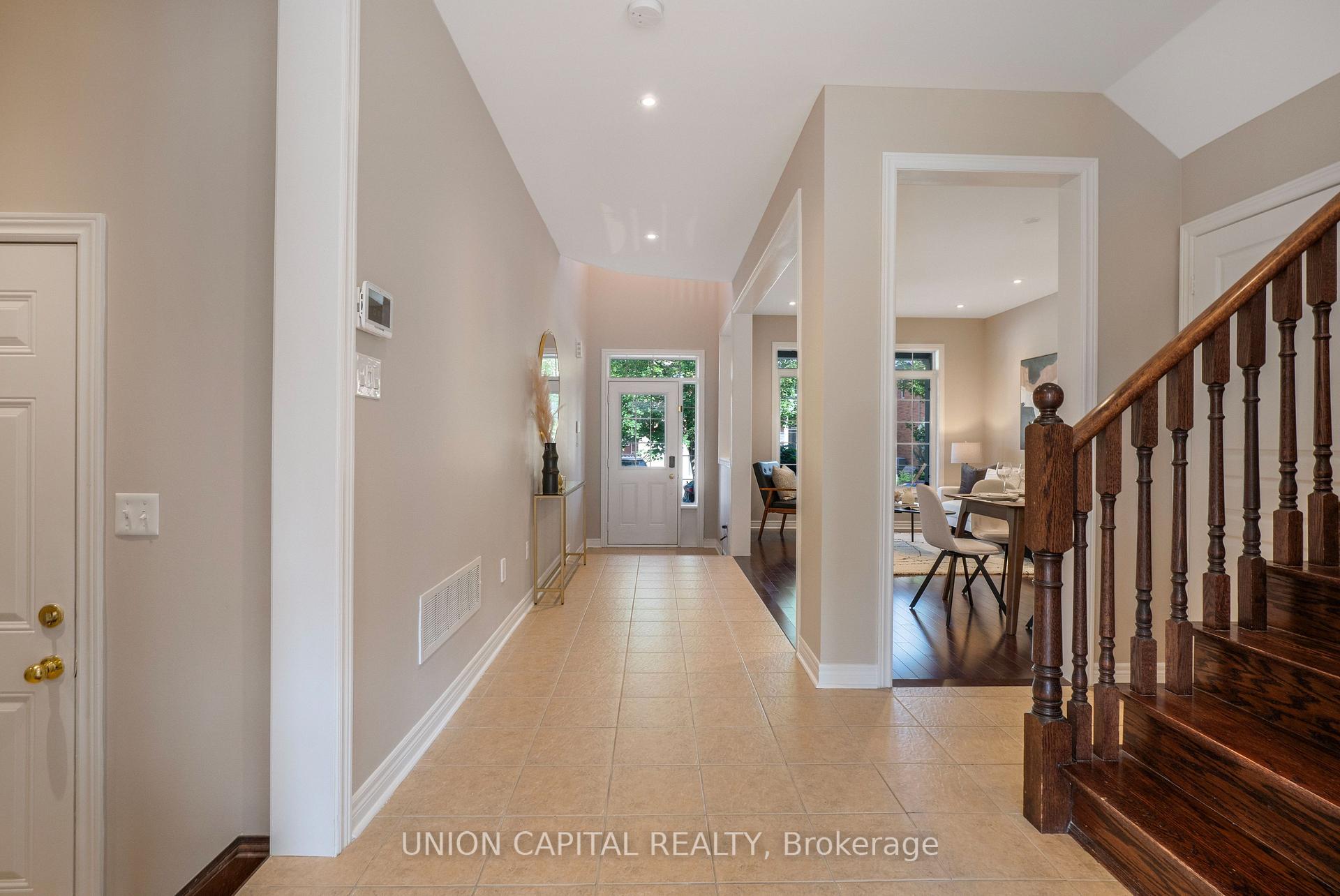 Photo 12 of 28 Silkgrove Terrace, Markham, Wismer — HOMEH