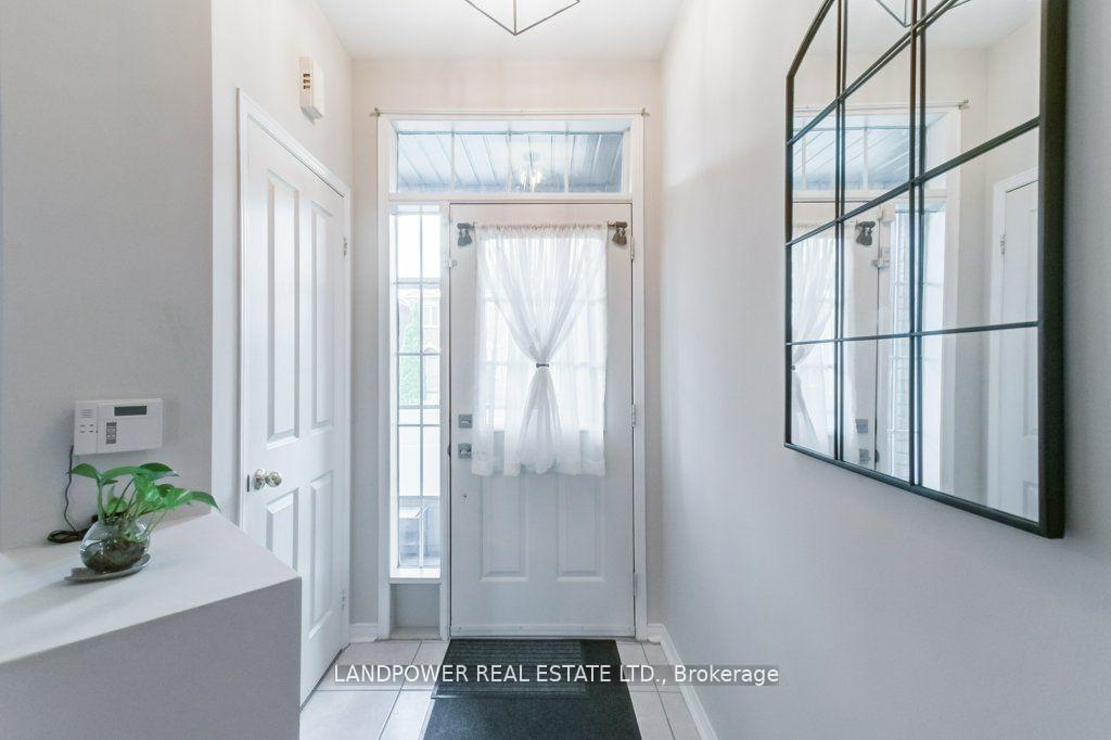 Photo 3 of 165 Bur Oak Avenue, Markham, Berczy — HOMEH