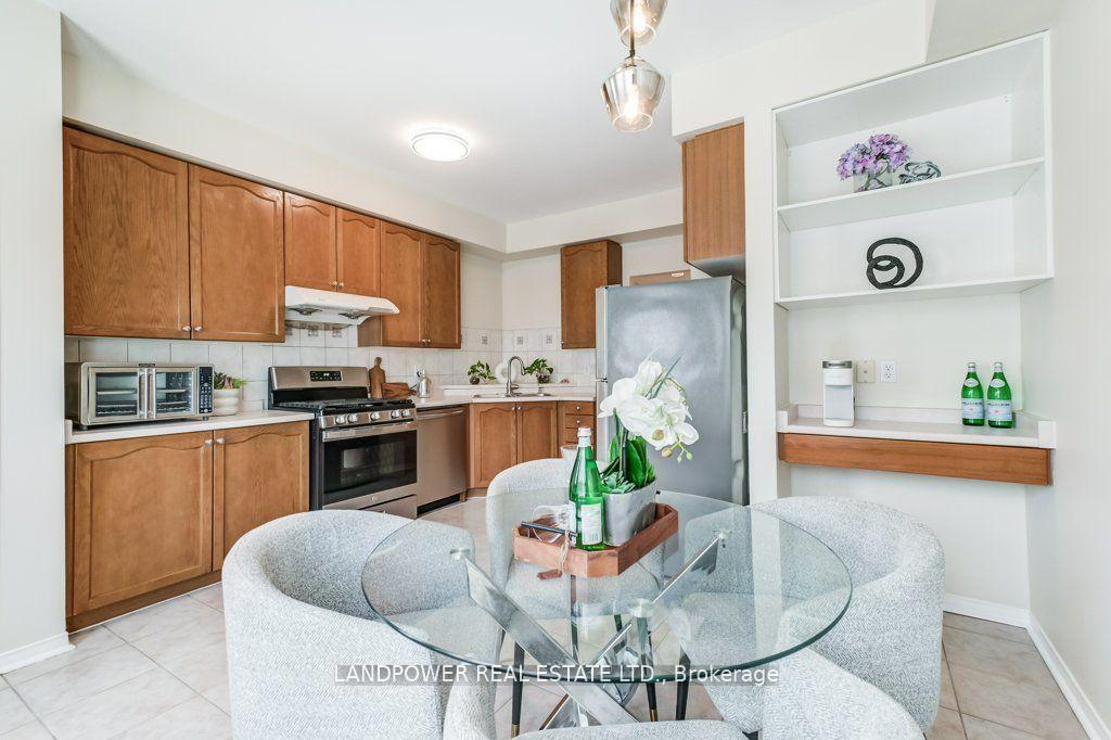 Photo 9 of 165 Bur Oak Avenue, Markham, Berczy — HOMEH