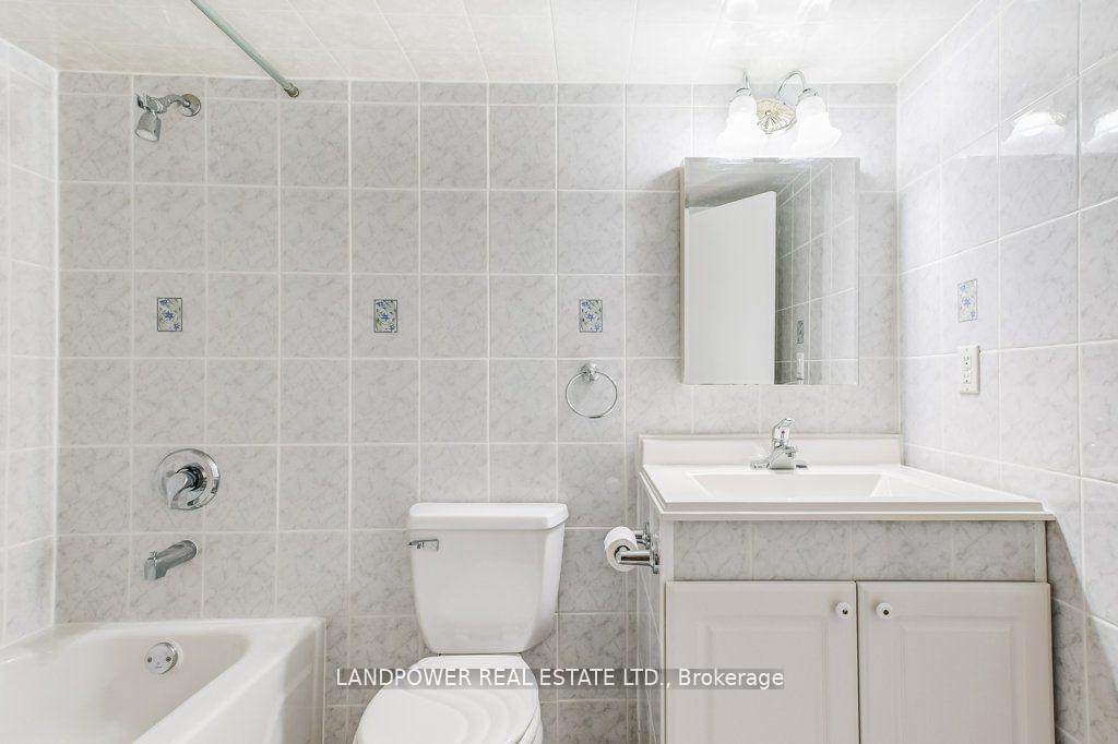 Photo 21 of 165 Bur Oak Avenue, Markham, Berczy — HOMEH