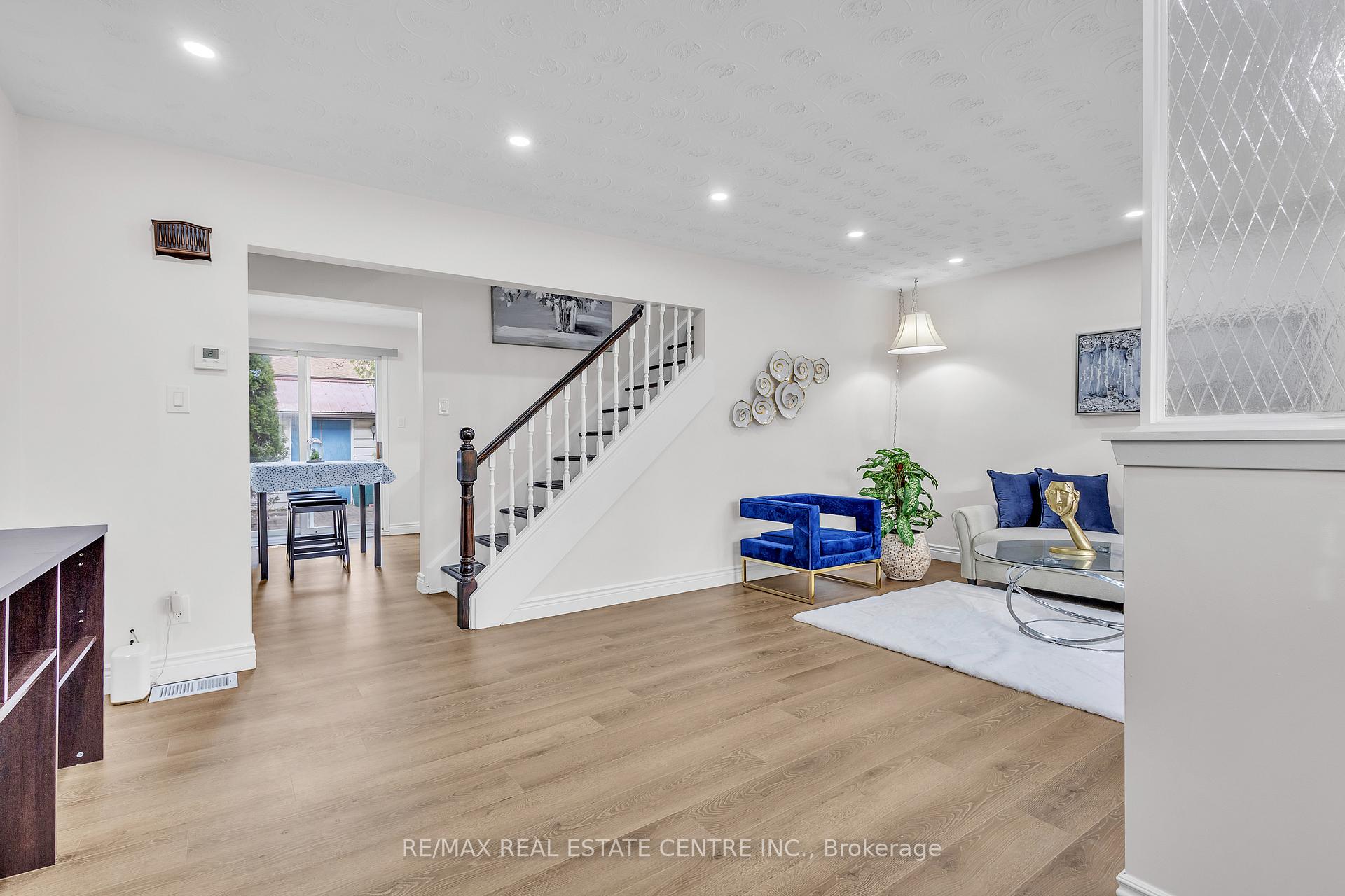 Photo 1 of 88 Baird Avenue, Kitchener — HOMEH