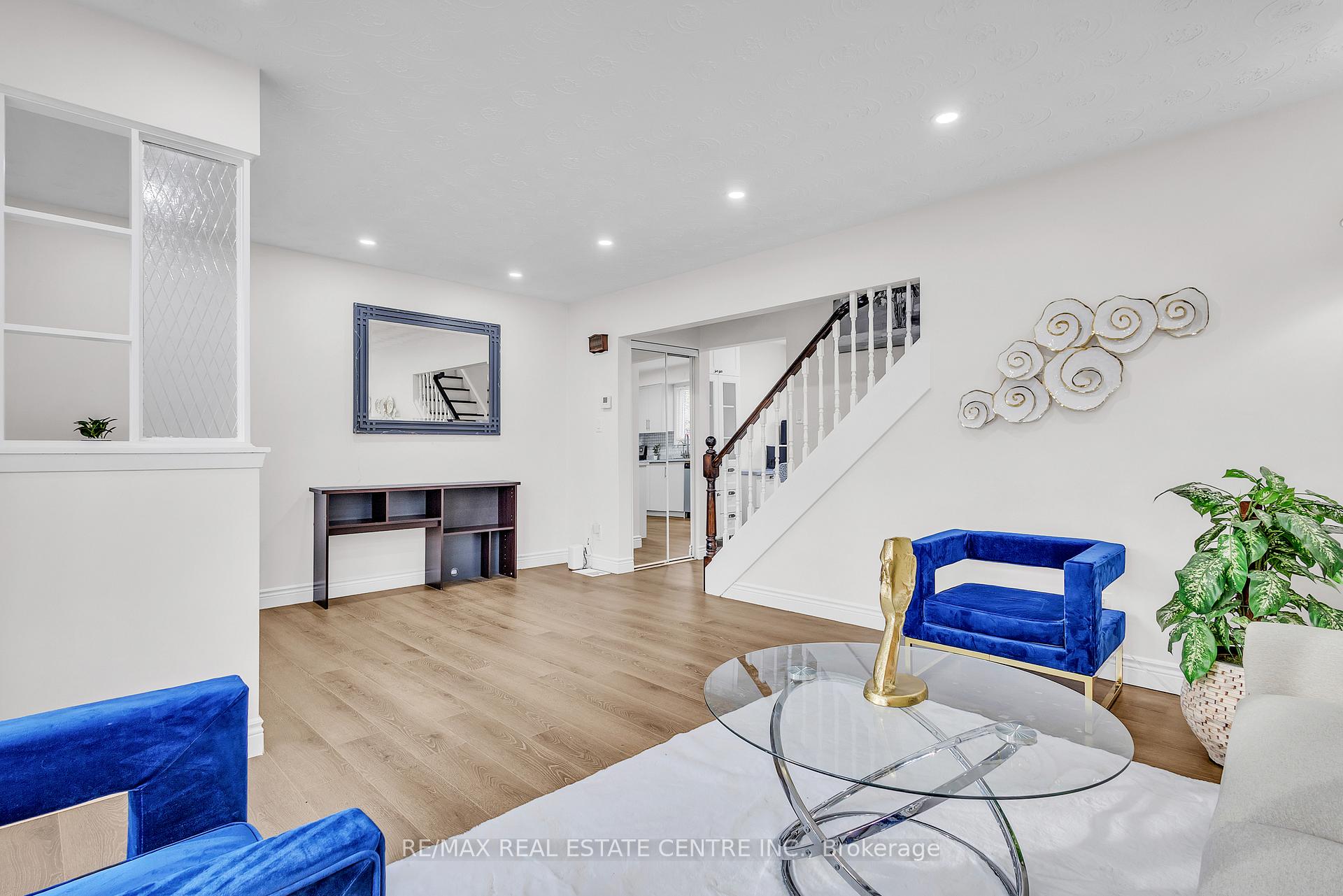 Photo 6 of 88 Baird Avenue, Kitchener — HOMEH