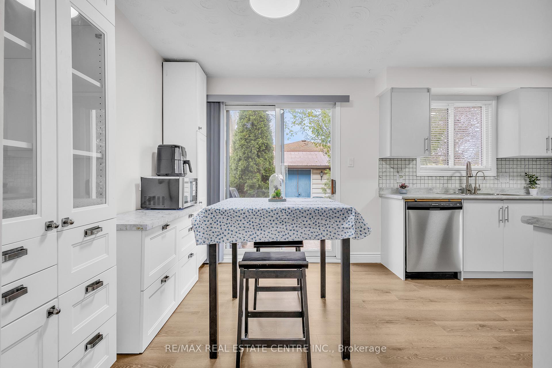 Photo 9 of 88 Baird Avenue, Kitchener — HOMEH