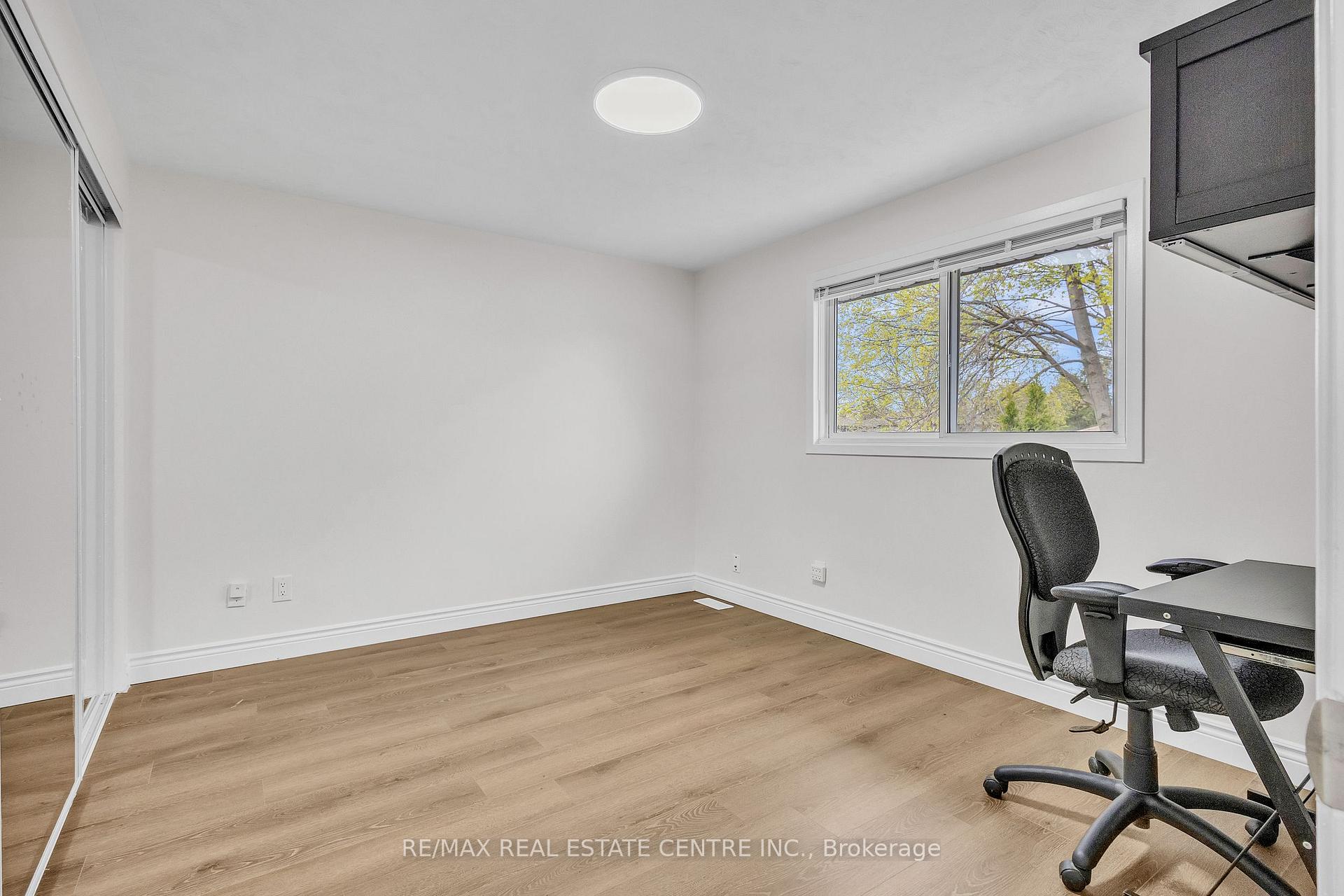 Photo 19 of 88 Baird Avenue, Kitchener — HOMEH