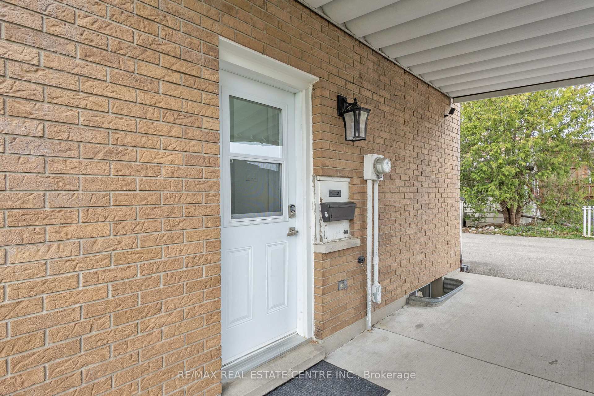 Photo 32 of 88 Baird Avenue, Kitchener — HOMEH