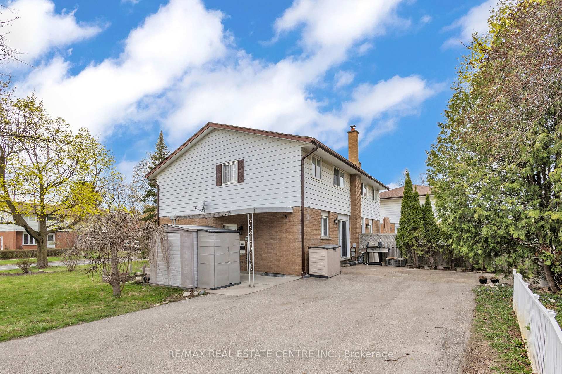 Photo 33 of 88 Baird Avenue, Kitchener — HOMEH