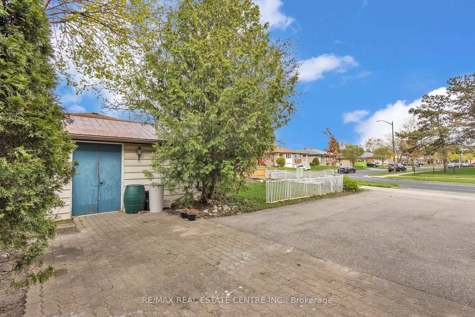 Photo 37 of 88 Baird Avenue, Kitchener — HOMEH