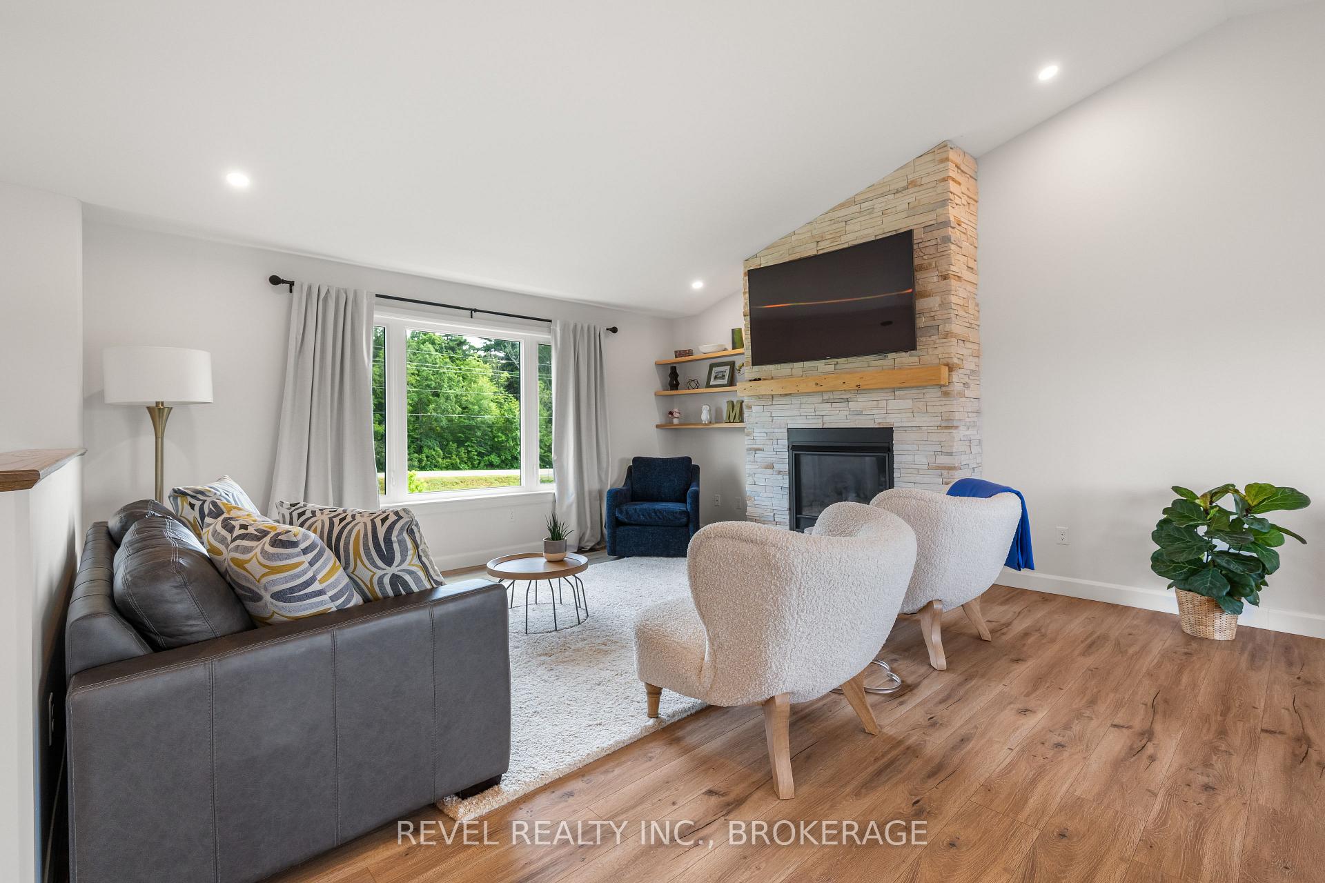Photo 8 of 2962 4th Concession Road, Kingston, City North of 401 — HOMEH